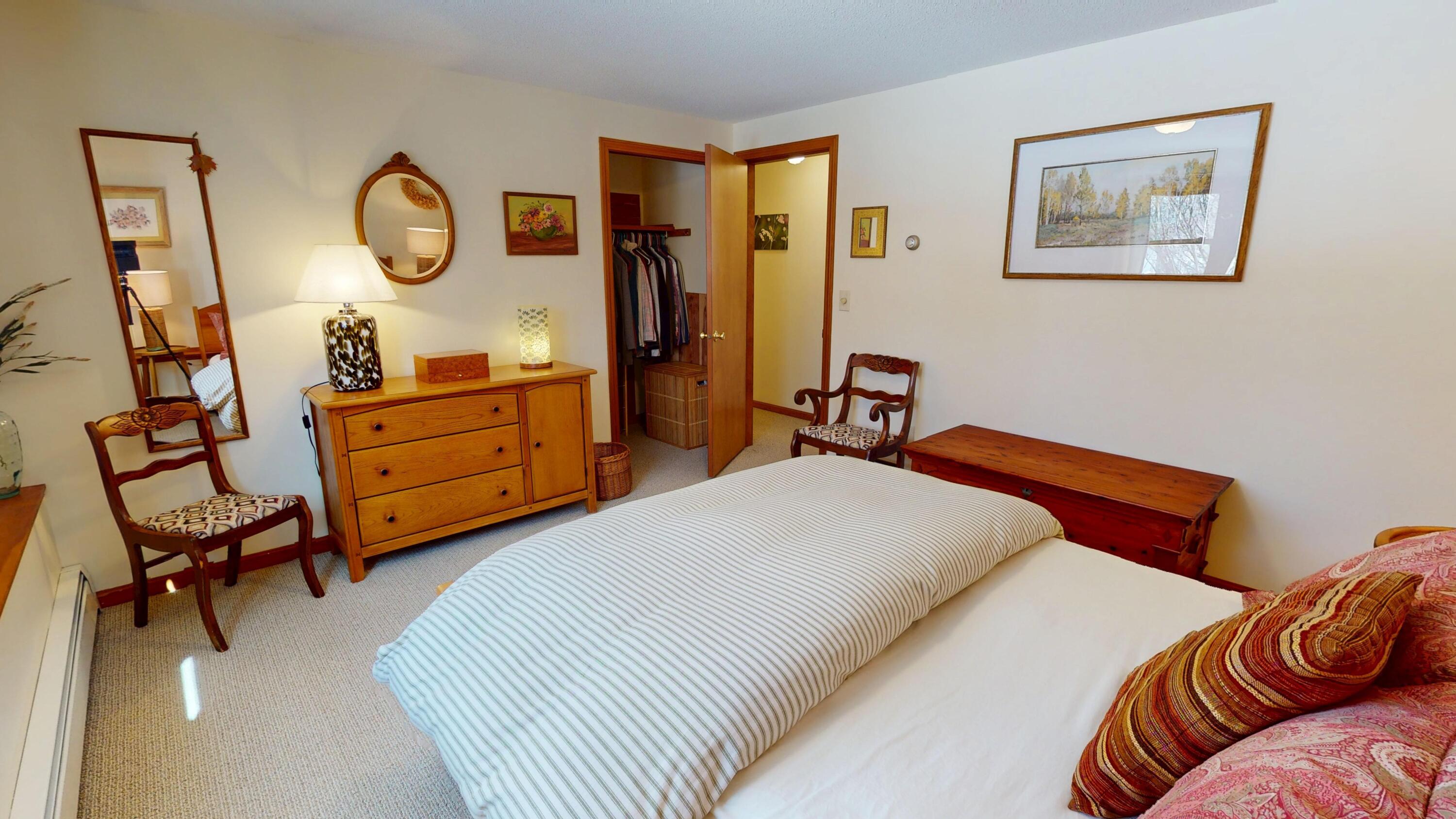 1013 Sunset Avenue, Glenburn, ME, 04401