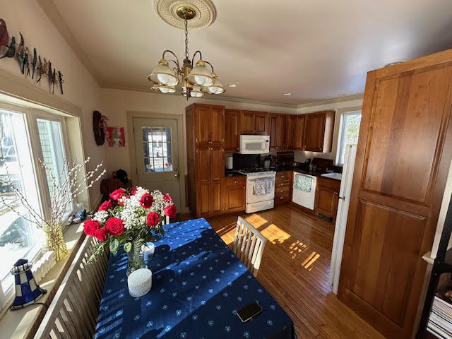 41 Grove Street, Belfast, ME, 04915