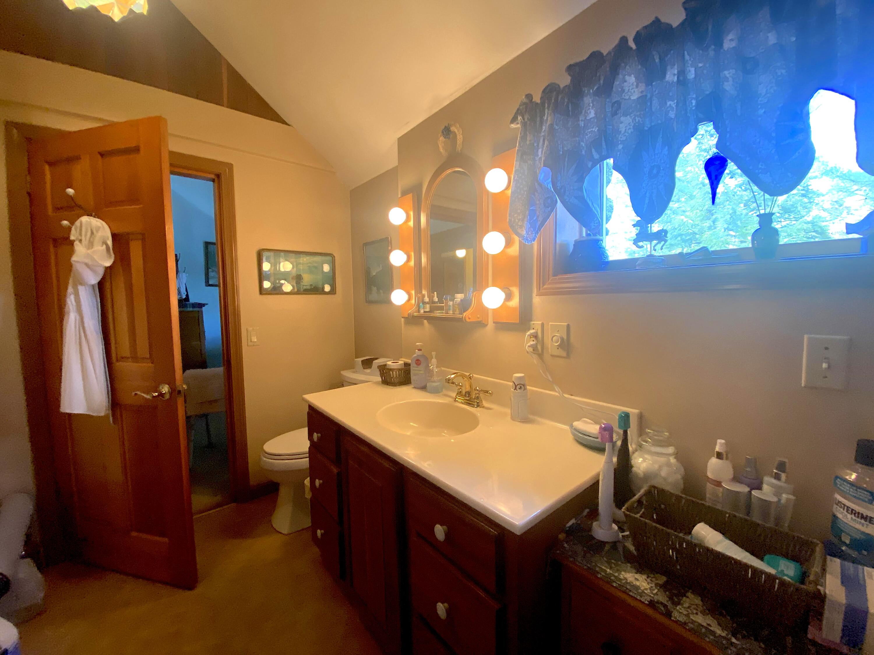 41 Haskell Avenue, Raymond, ME, 04071