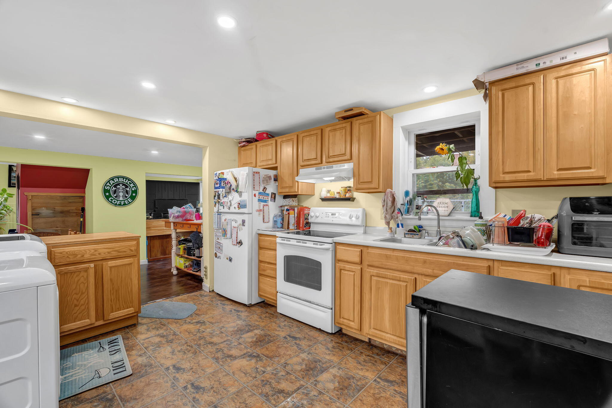 17-web-or-mls-137-cobbosseecontee-rd