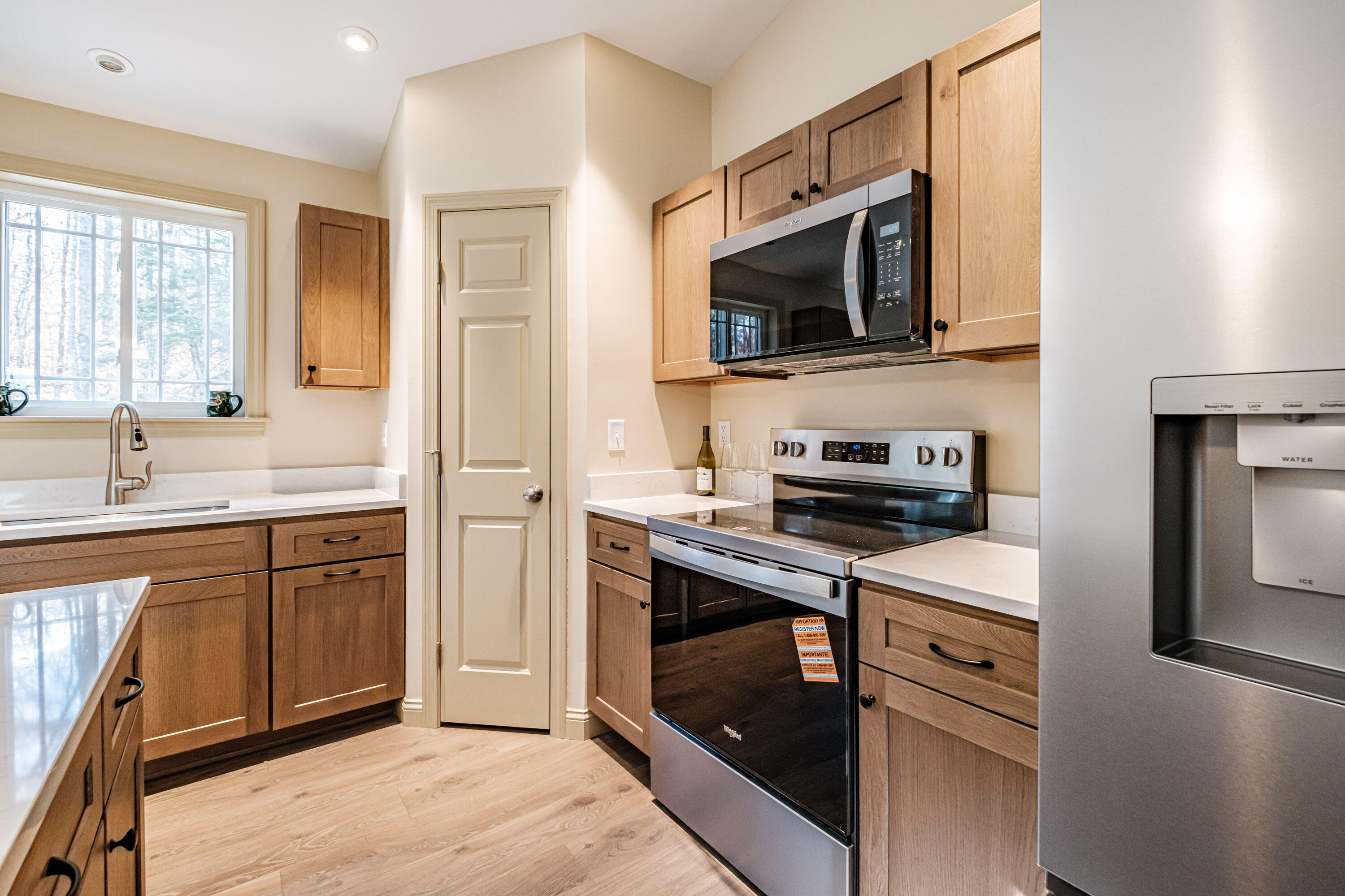 33 Woodbrey Lane, Standish, ME, 04084