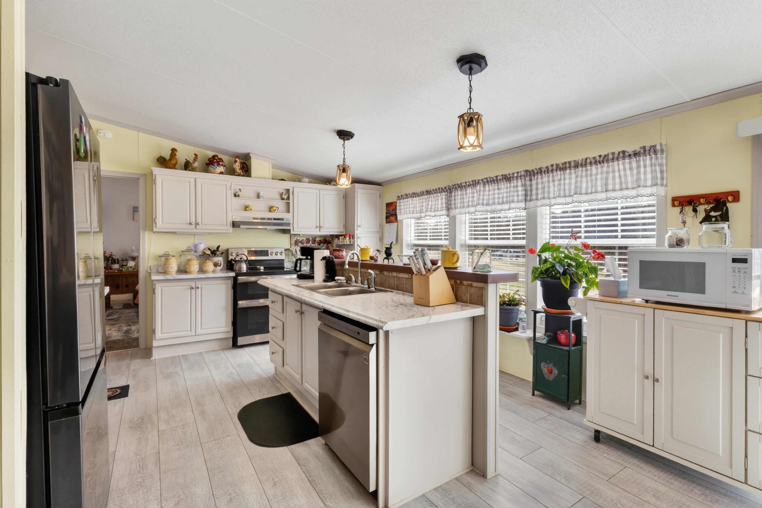 5 Freedom Lane, Belfast, ME, 04915