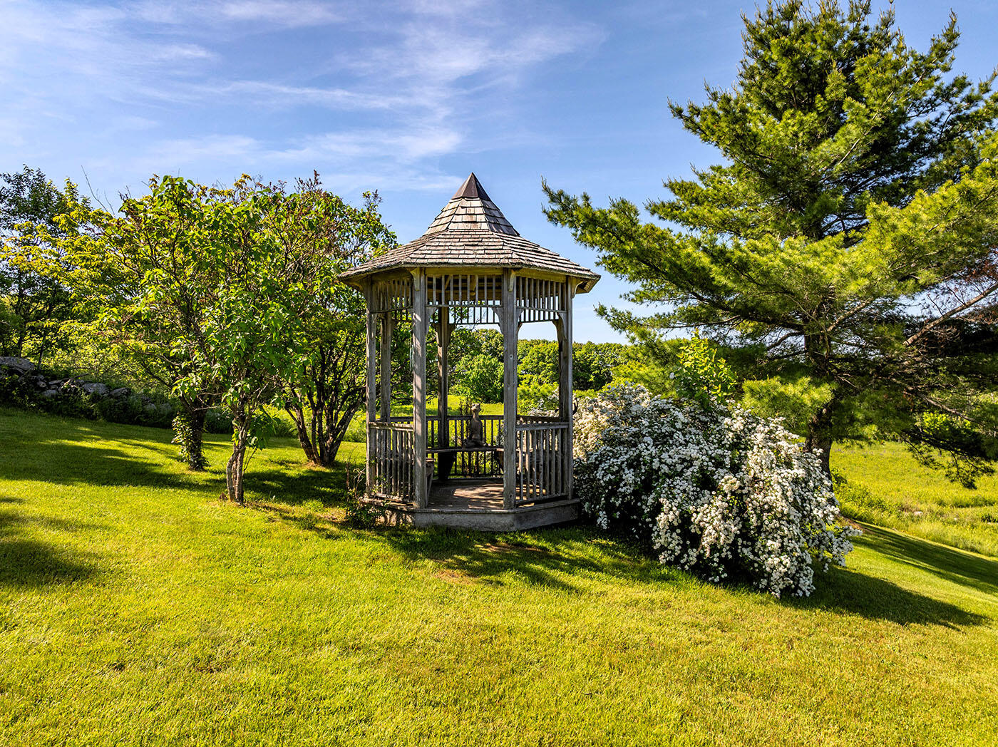 269 Mill Street, Rockport, ME 04856 gazebo