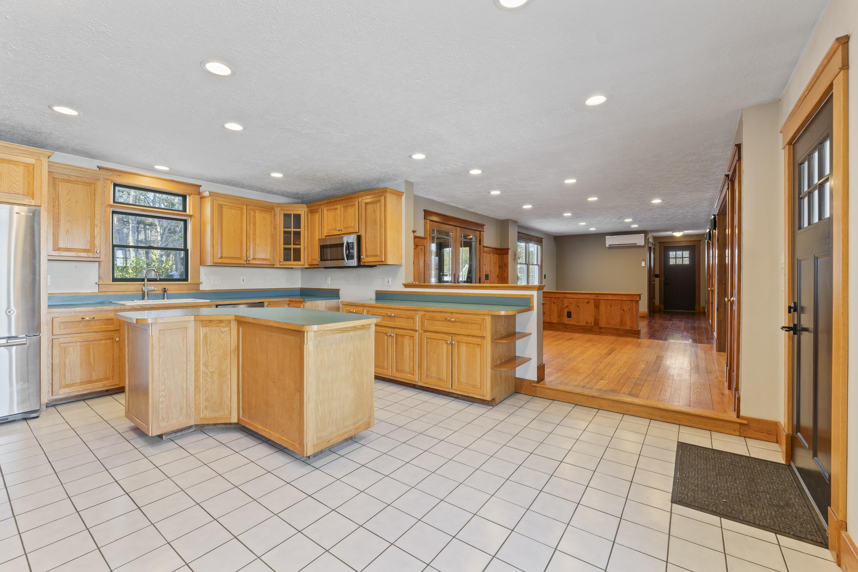 467 Bay Road, Bowdoinham, ME, 04008