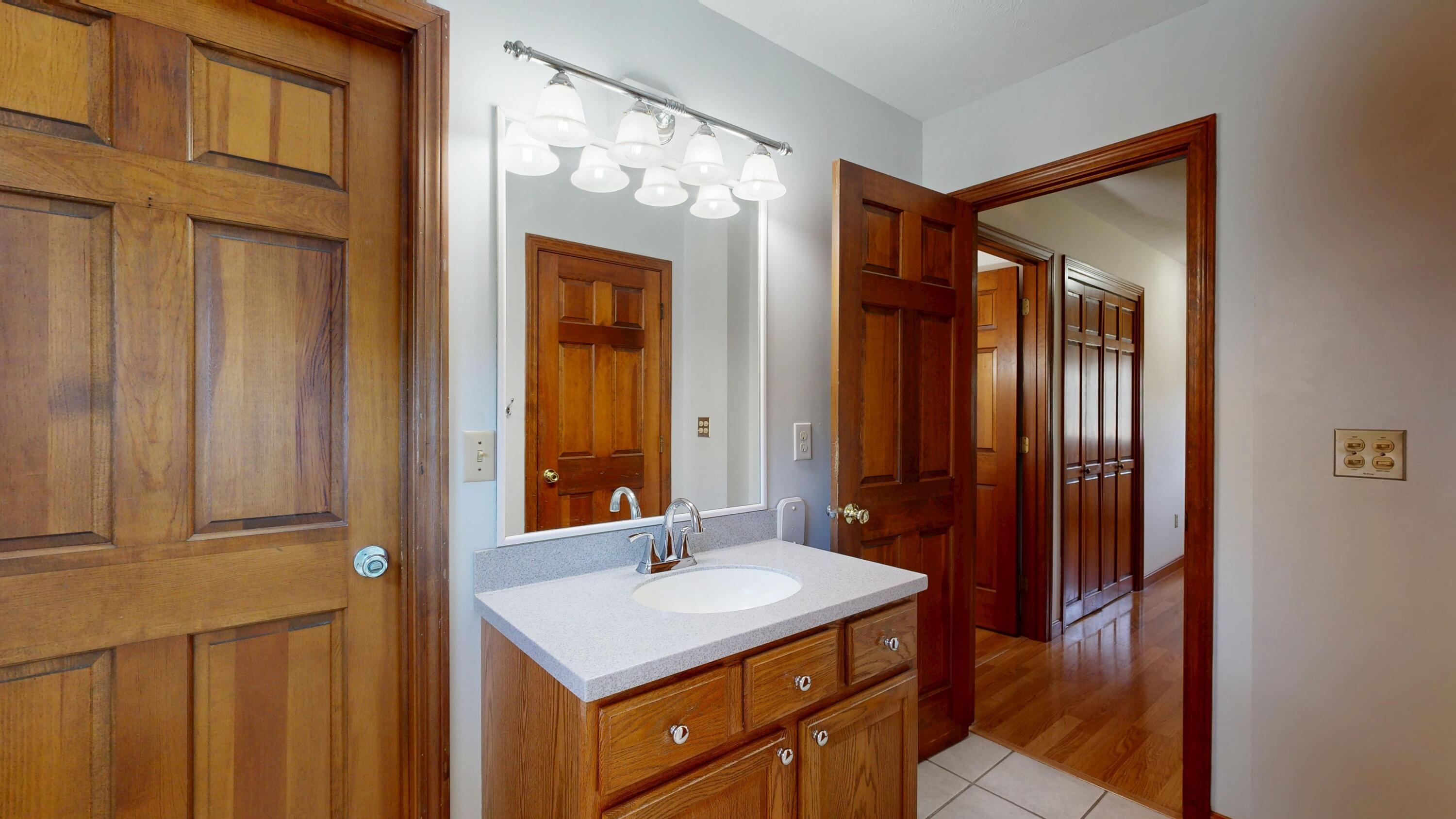 12 Hartford Street, Lewiston, ME, 04240