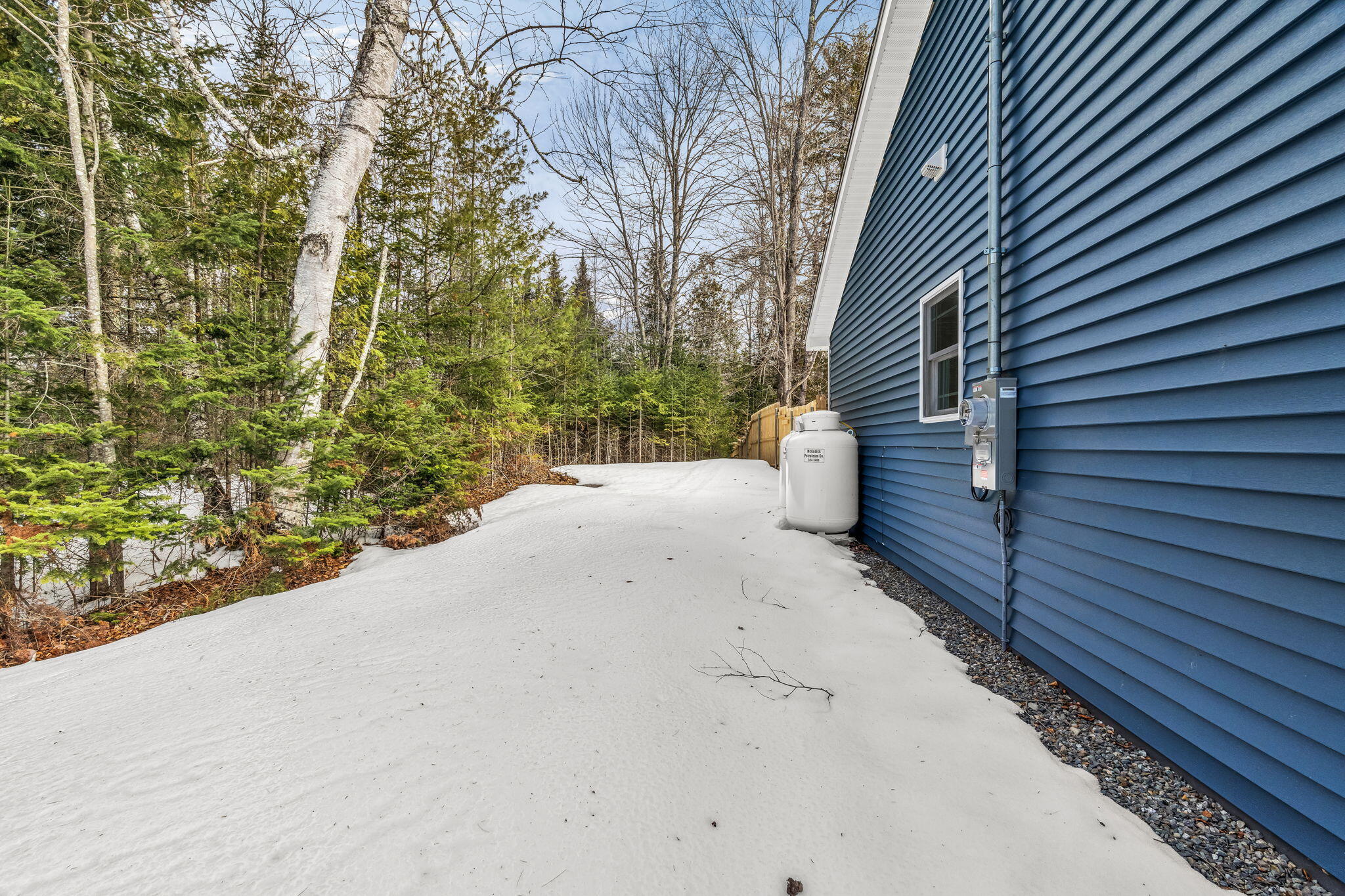 542 Main Road, Charleston, ME, 04422