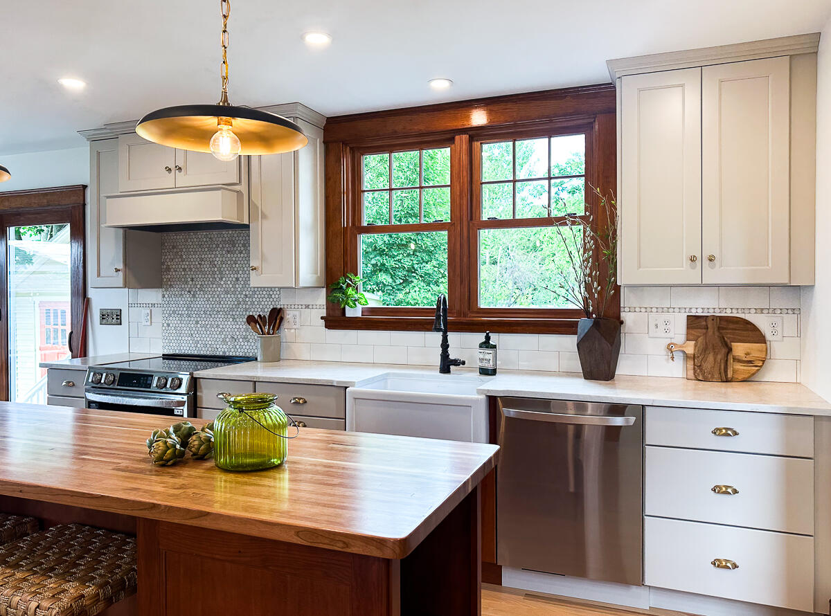 12 Walnut Street, South Portland, ME 04106 Kitchen
