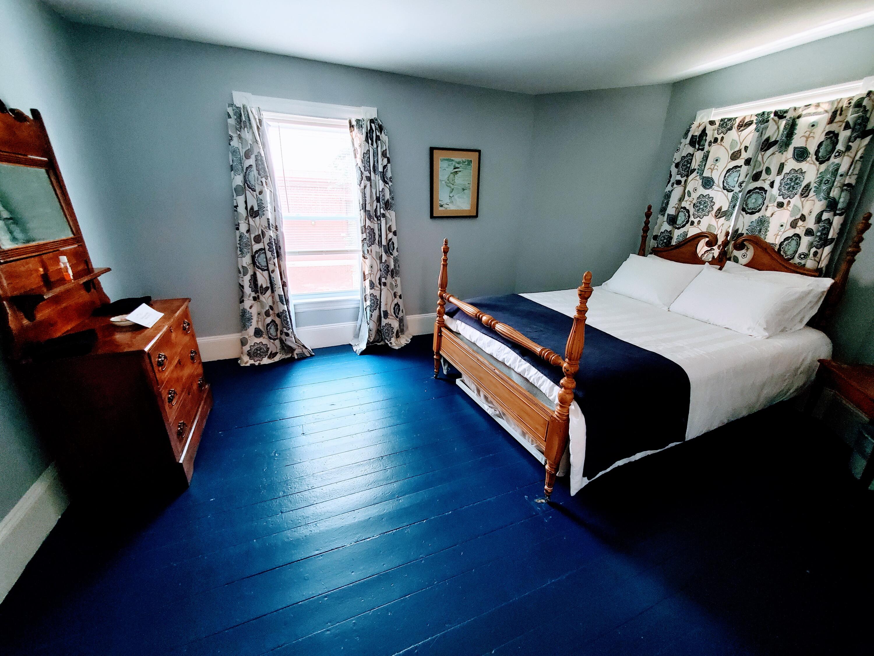 98 Main Street, Madison, ME, 04950