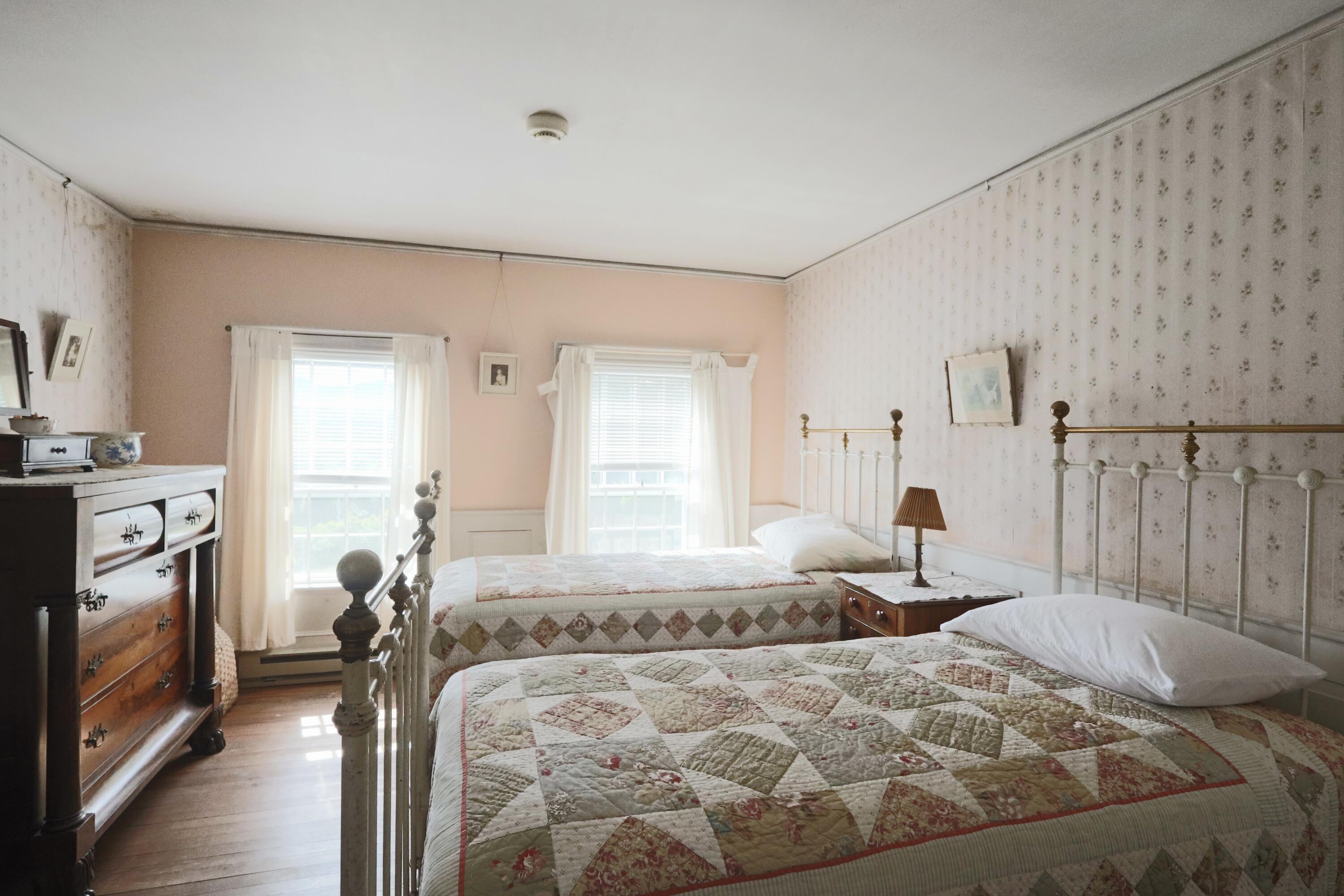 10 South Arm Road, Andover, ME, 04226