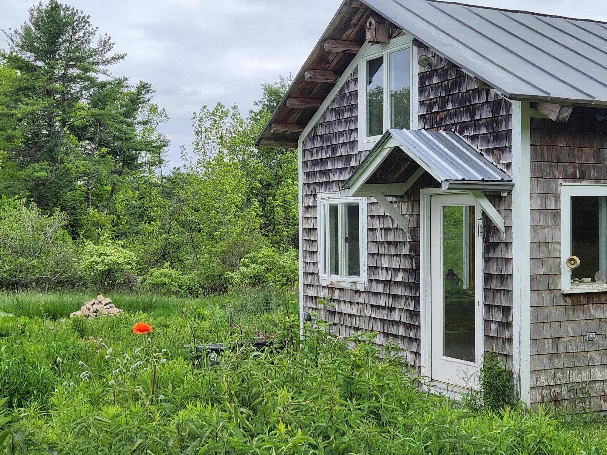 1_Bunkhouse