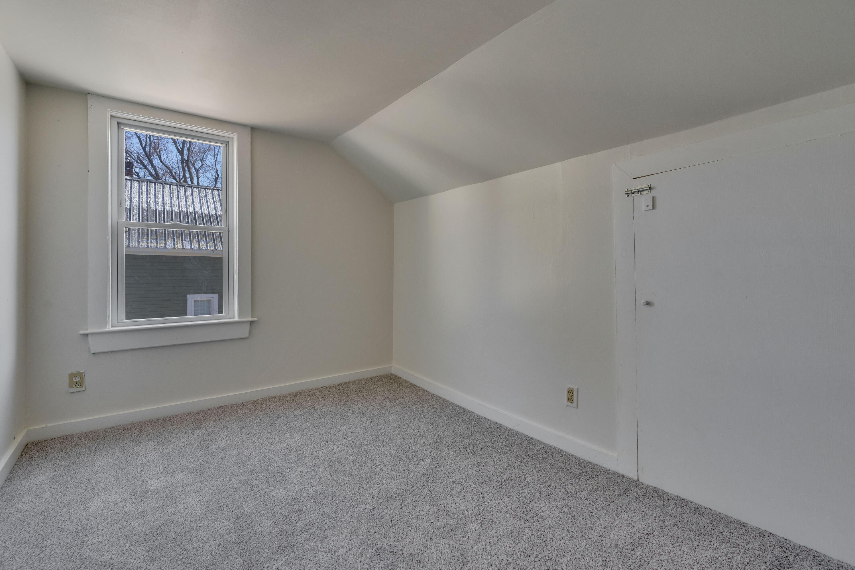 44 Towle Street, Auburn, ME, 04210