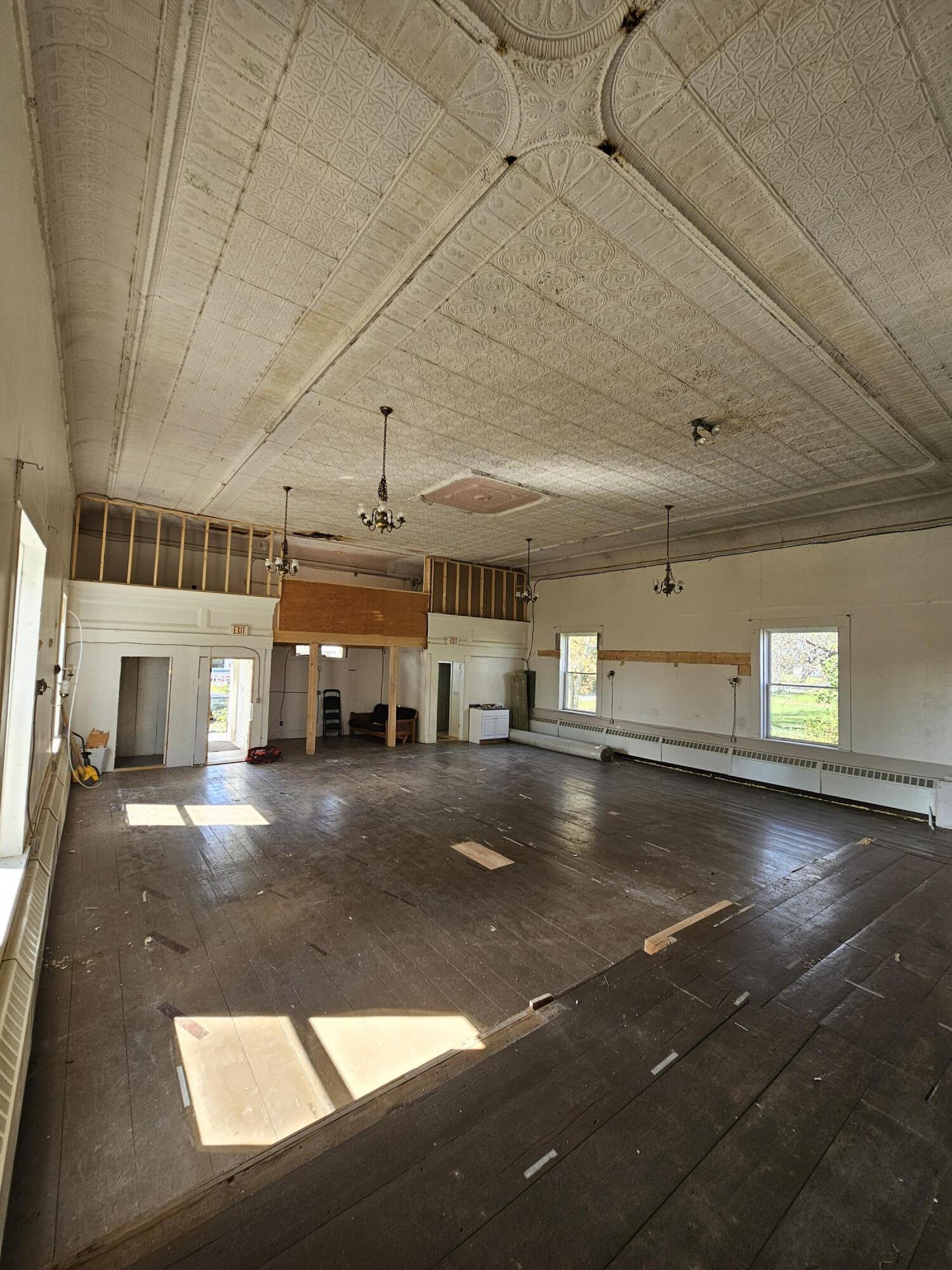562 Ledge Hill Road, Corinth, ME, 04427