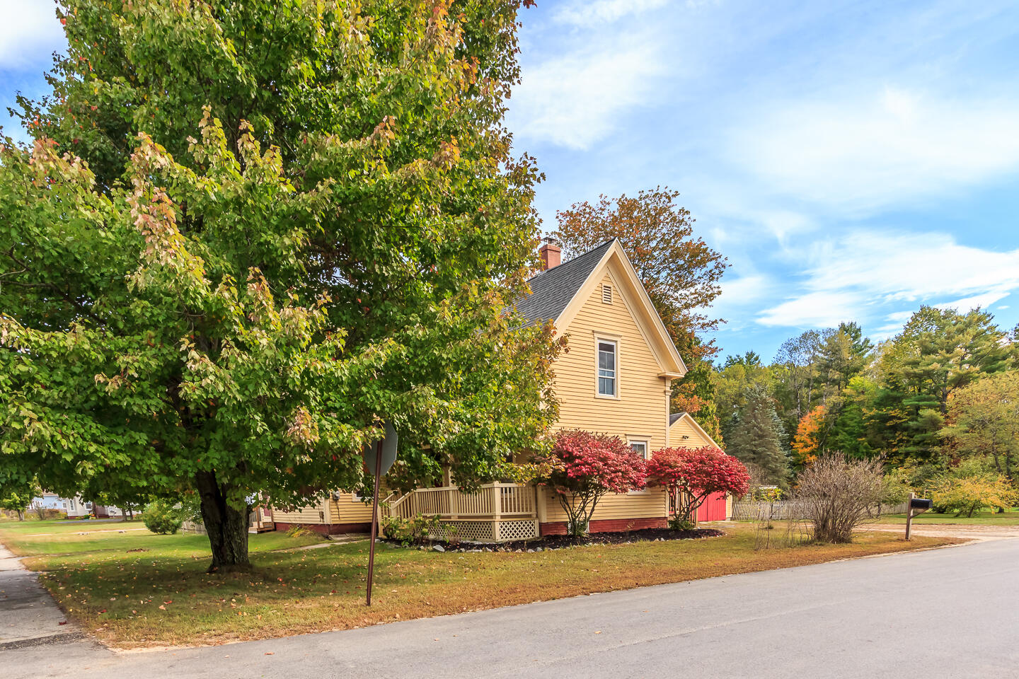 894 Main Street, Waterboro, ME, 04087