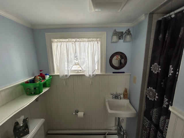 41 Grove Street, Belfast, ME, 04915