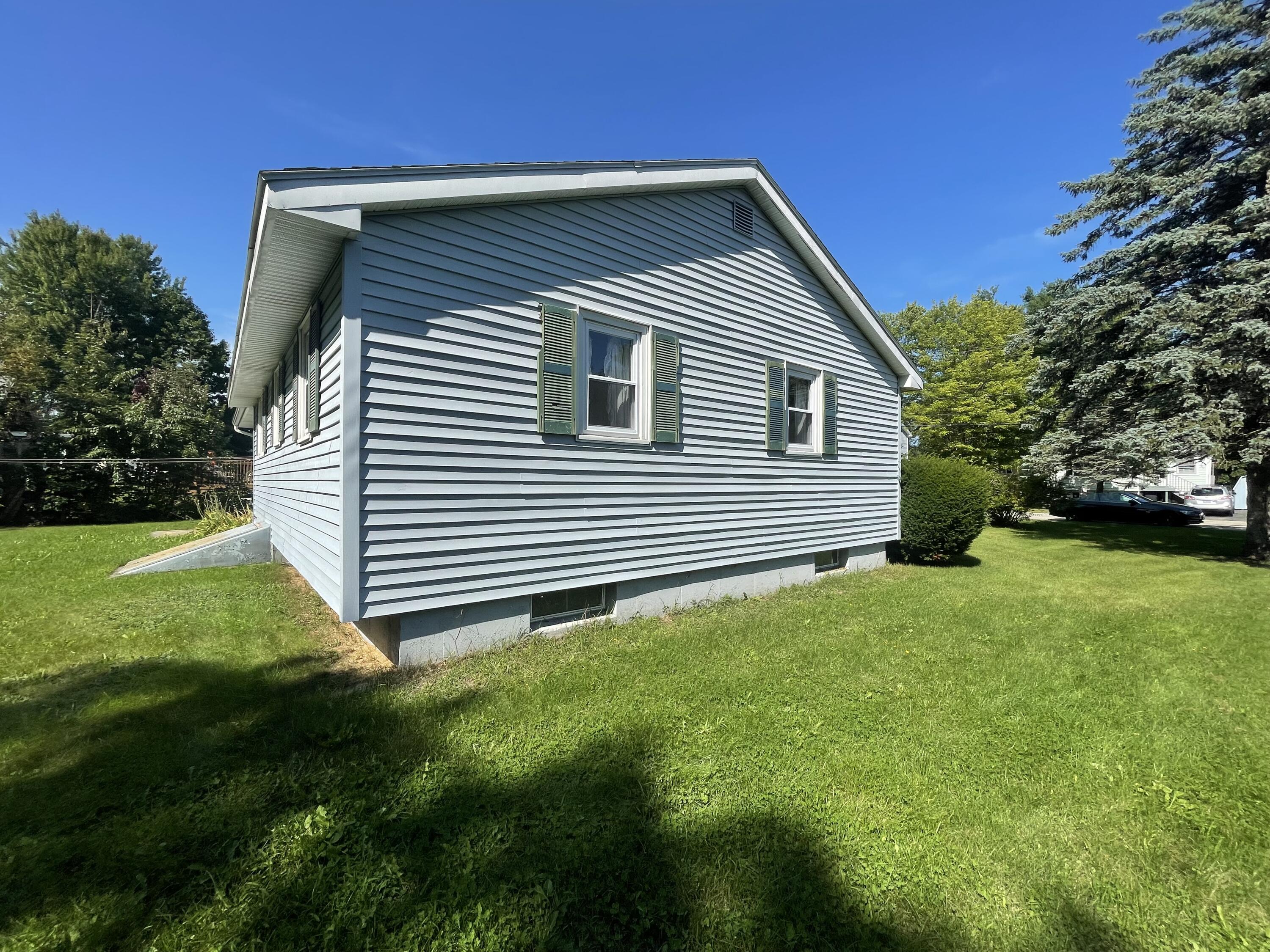 4 Macarthur Avenue