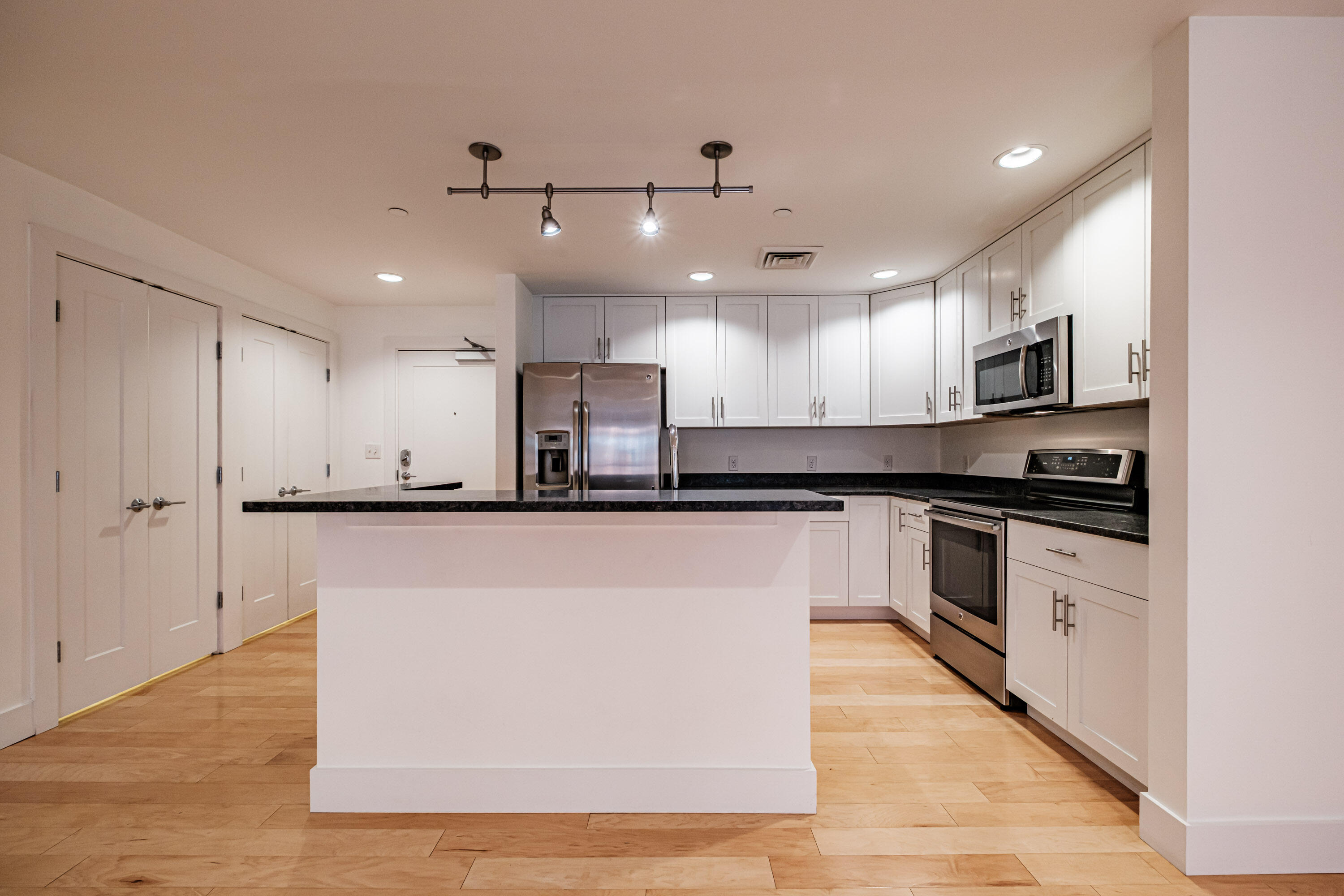 25 High Street UNIT 214, Portland, ME, 04101