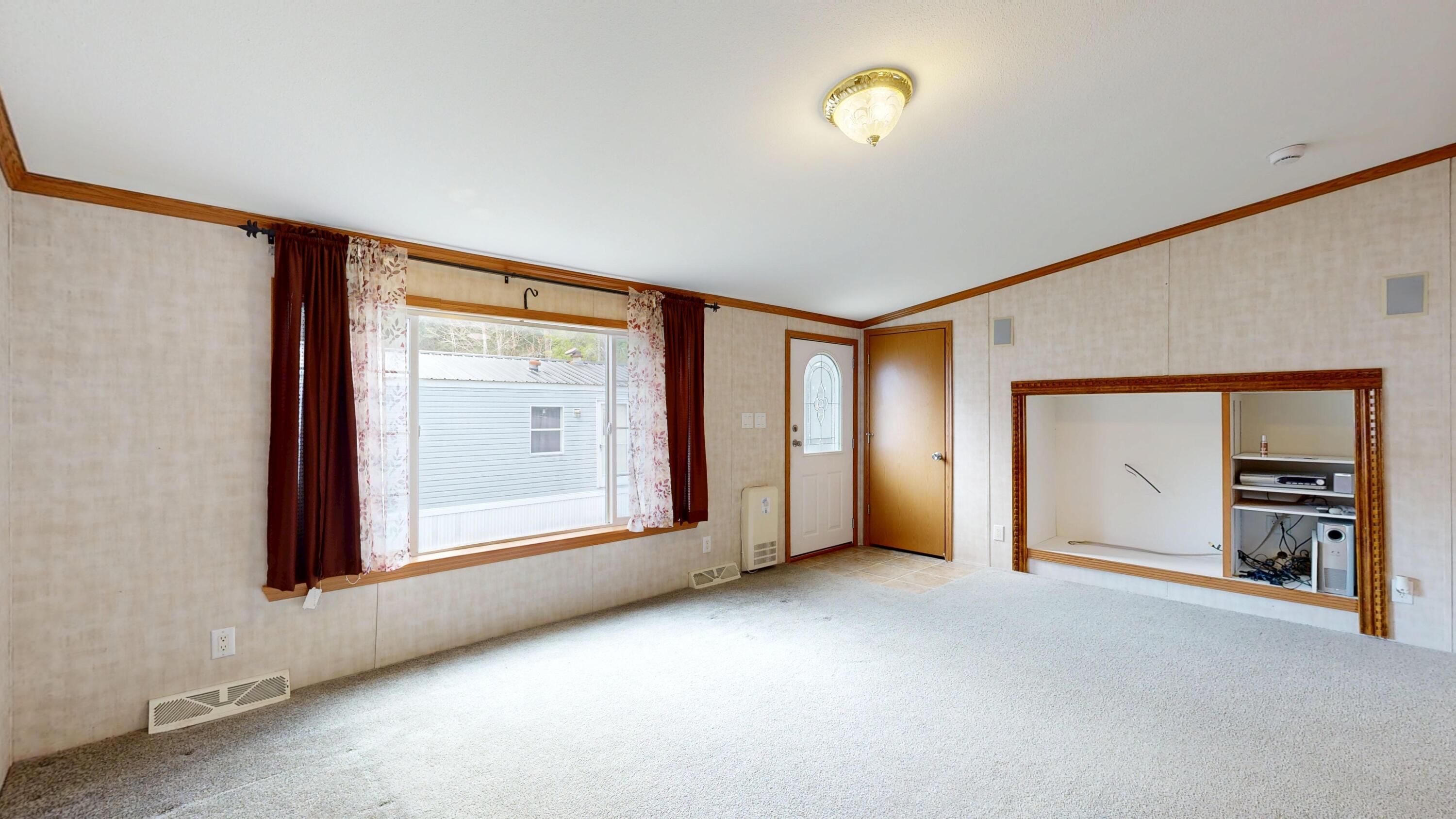 13 Evergreen Road, Lewiston, ME, 04240