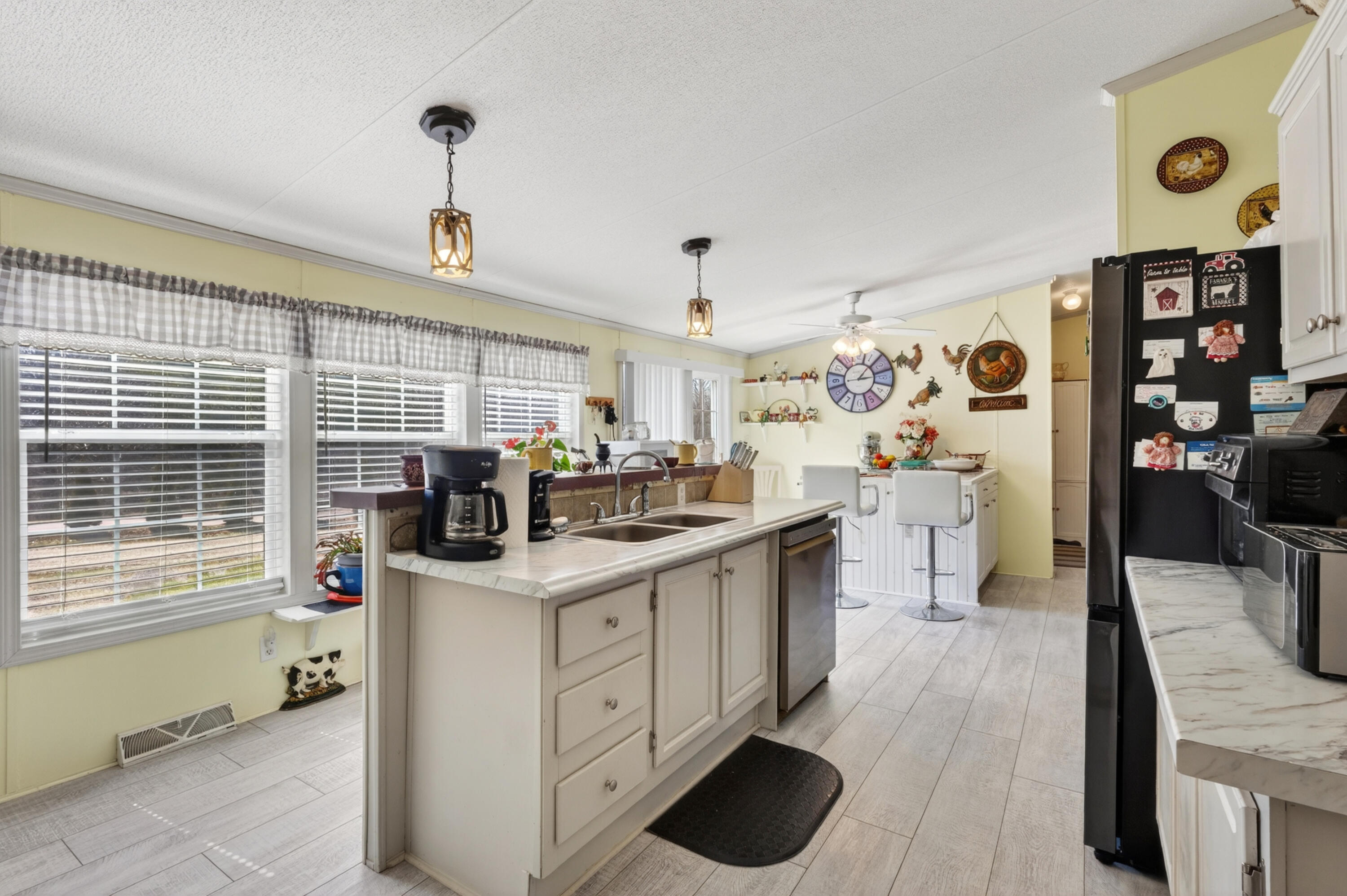 5 Freedom Lane, Belfast, ME, 04915