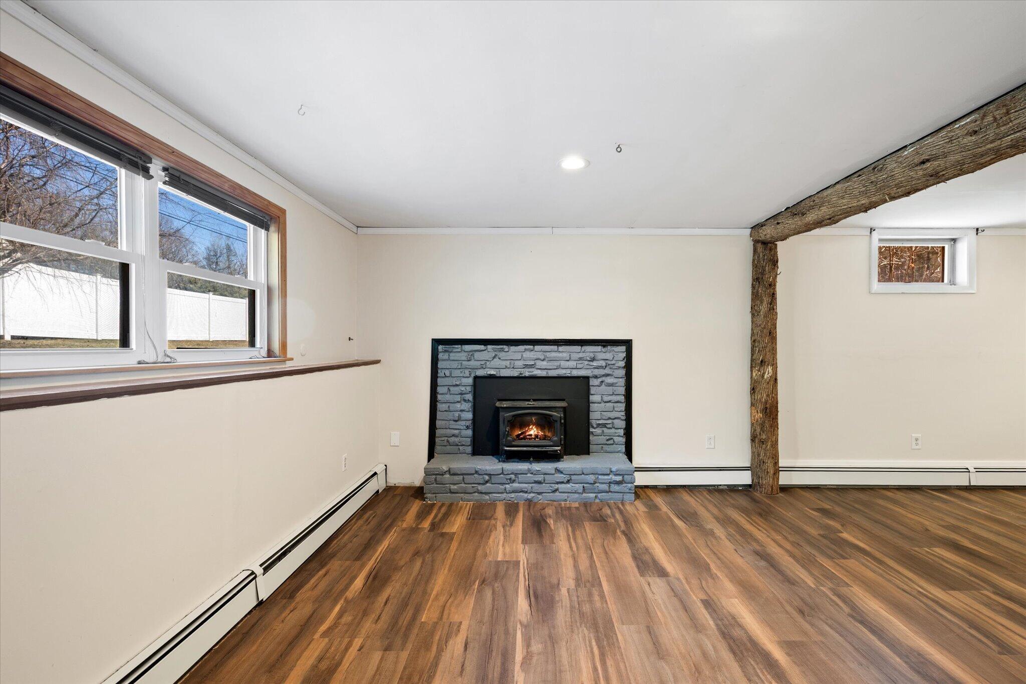 32 Charles Drive, Holden, ME, 04429