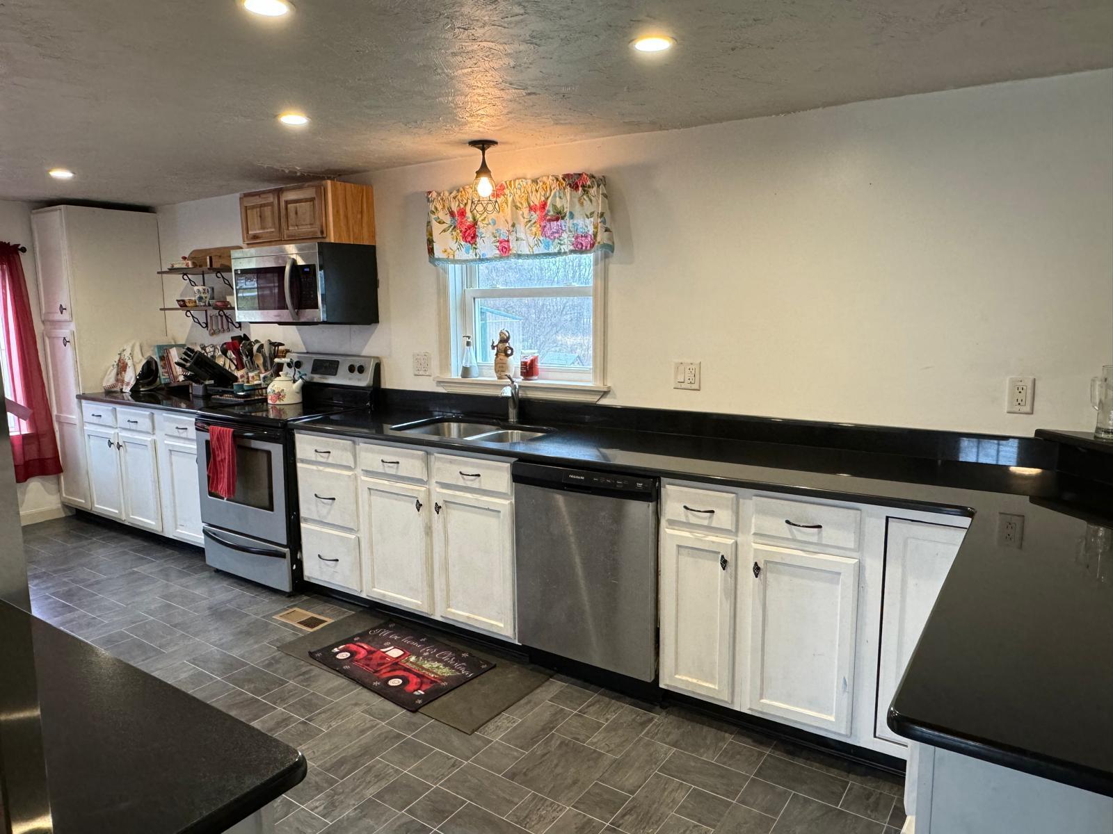 131 Oak Street, Ashland, ME, 04732