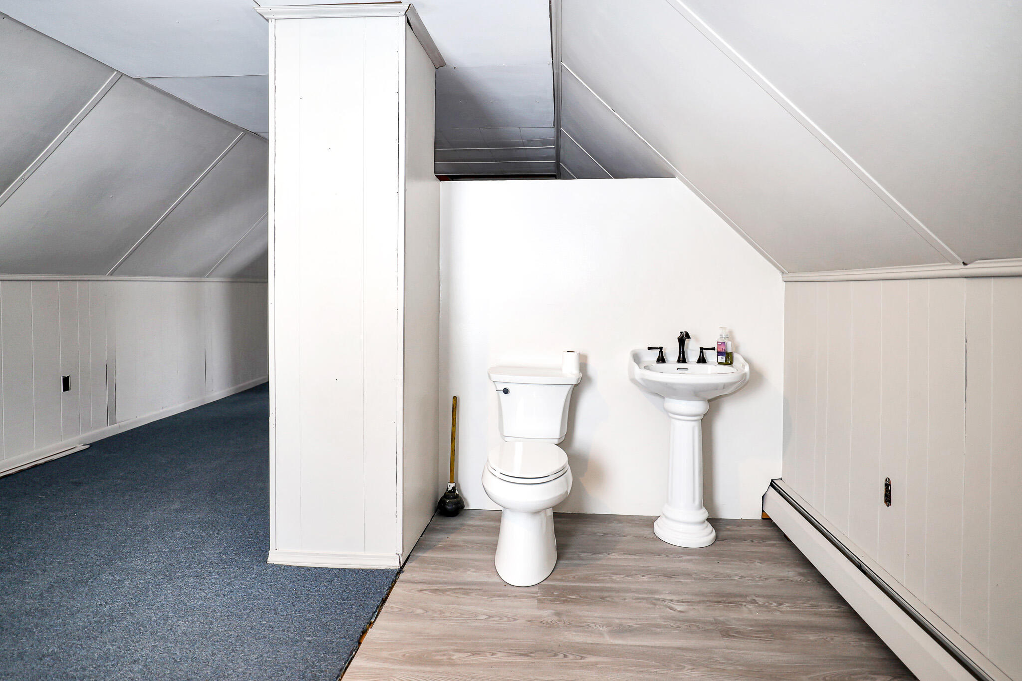 40 Pine Street, Dixfield, ME, 04224