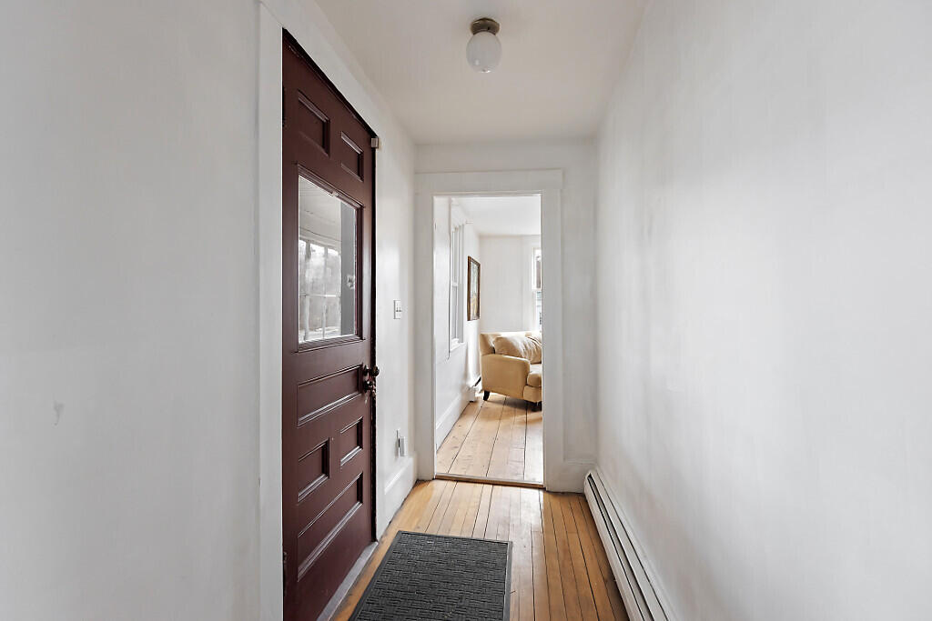 903 Western Avenue, Manchester, ME, 04351