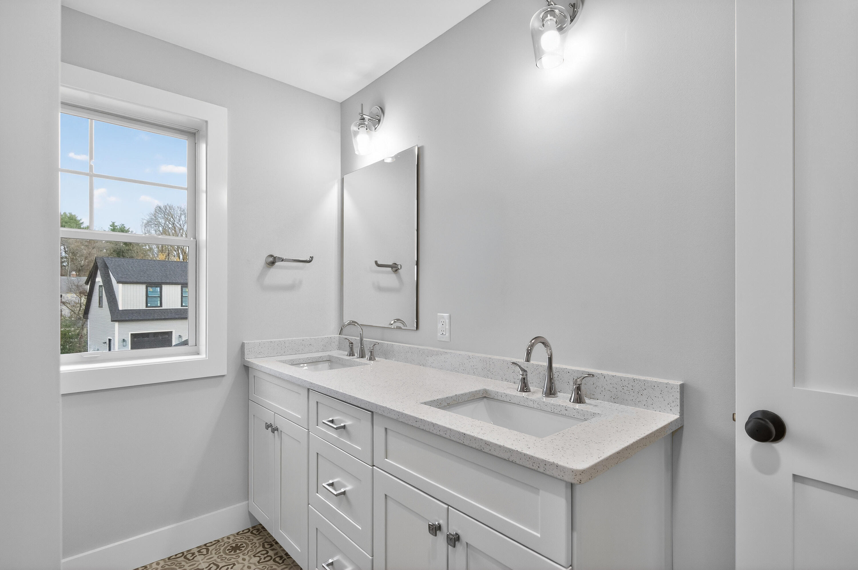 149 Owl's Nest Road, Portland, ME, 04102