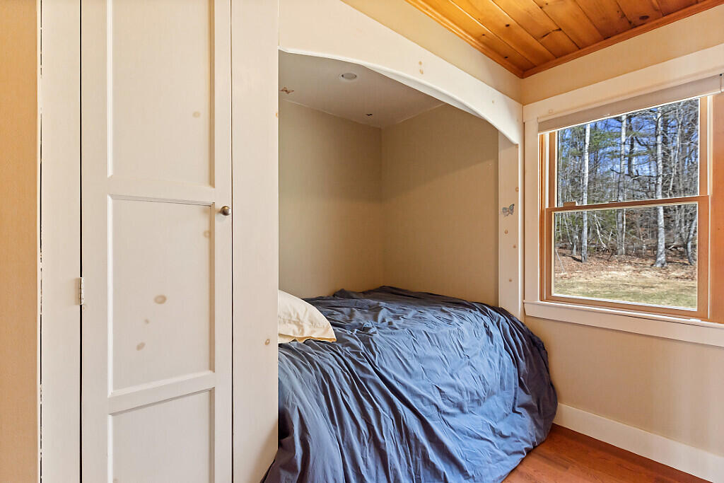 72 Jones Road, Vassalboro, ME, 04989