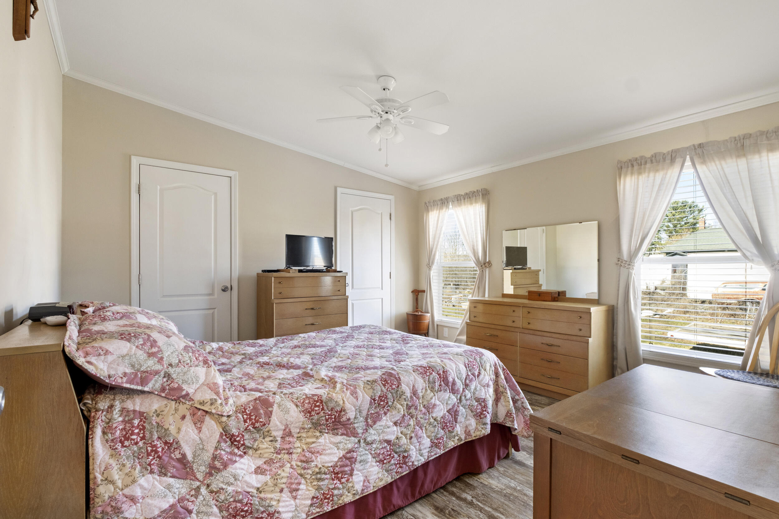 1032 Main Street, Vassalboro, ME, 04989