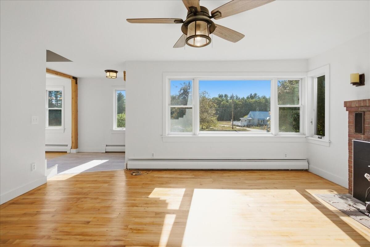 1827 Minot Avenue, Auburn, ME 04210 35-1-35
