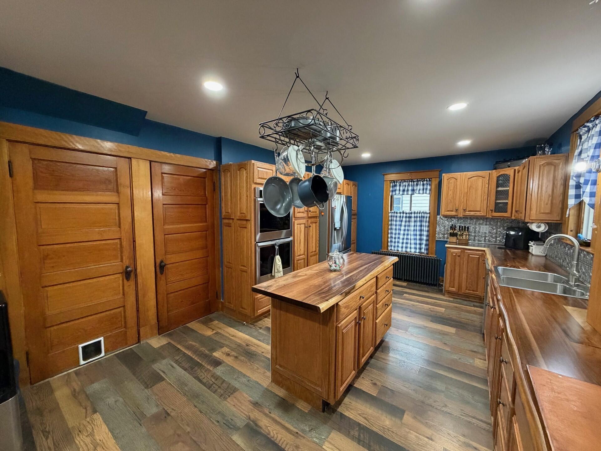 21 Bowdoin Street, Houlton, ME, 04730