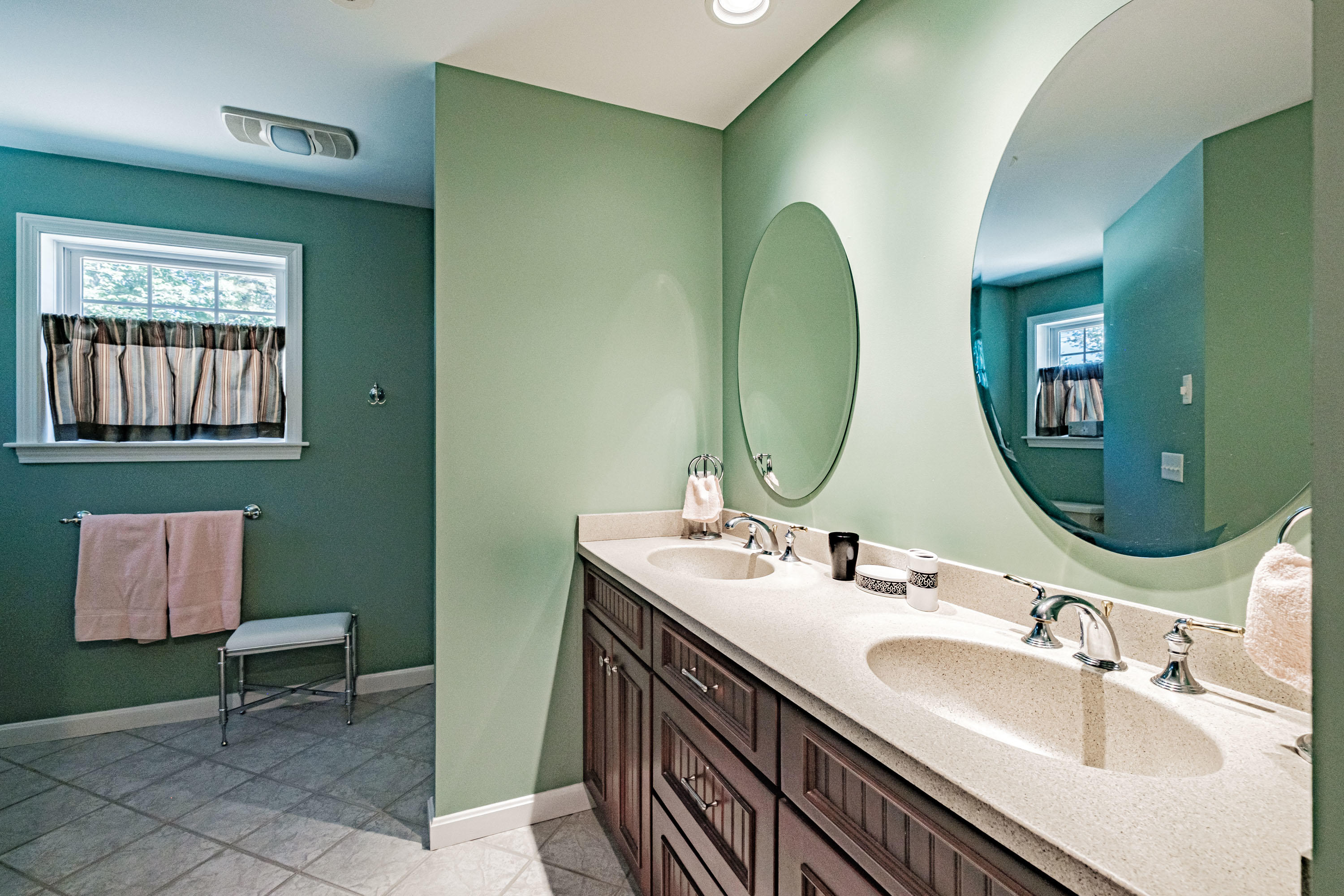 30 Kevin Heights, Paris, ME, 04281-1304
