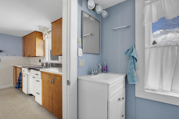 138 Flat Road, Bethel, ME, 04217