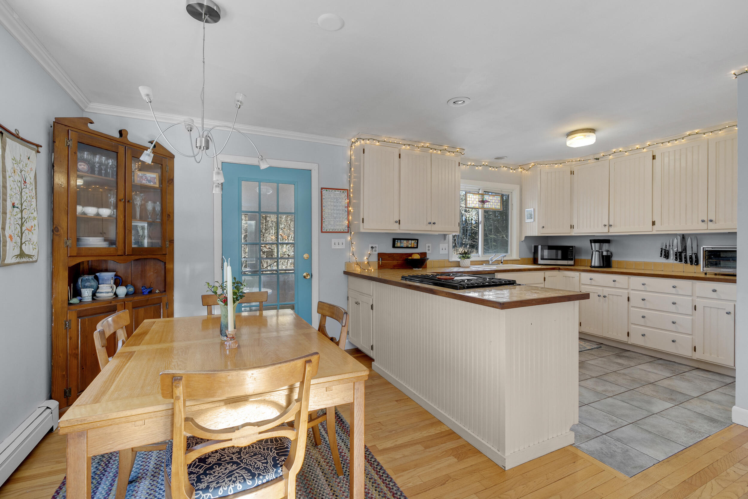 52 Birch Point Road, Freeport, ME 04032 11_52birchpoint-1