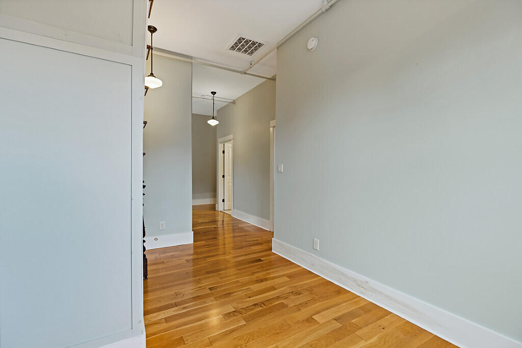 15 Middle Street UNIT 3, Hallowell, ME, 04347