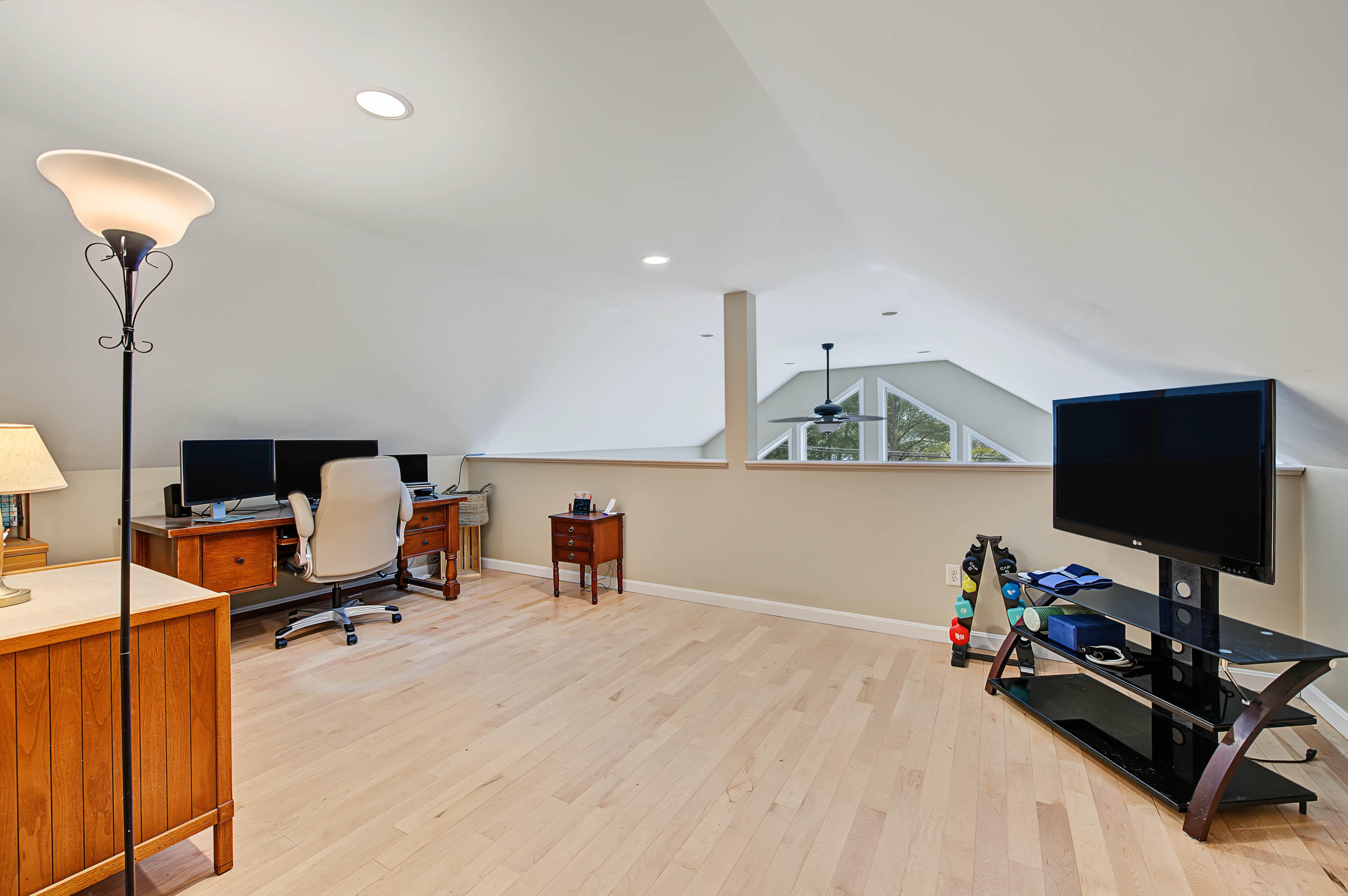 203 Mountain View Road