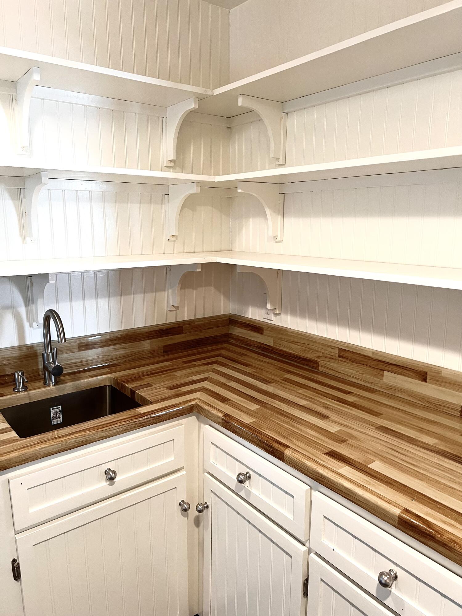 BUTLER'S PANTRY