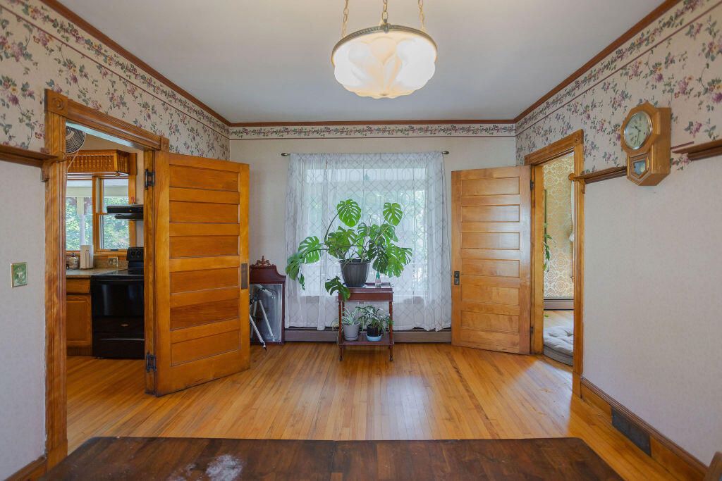 72 Main Street, Peru, ME, 04290