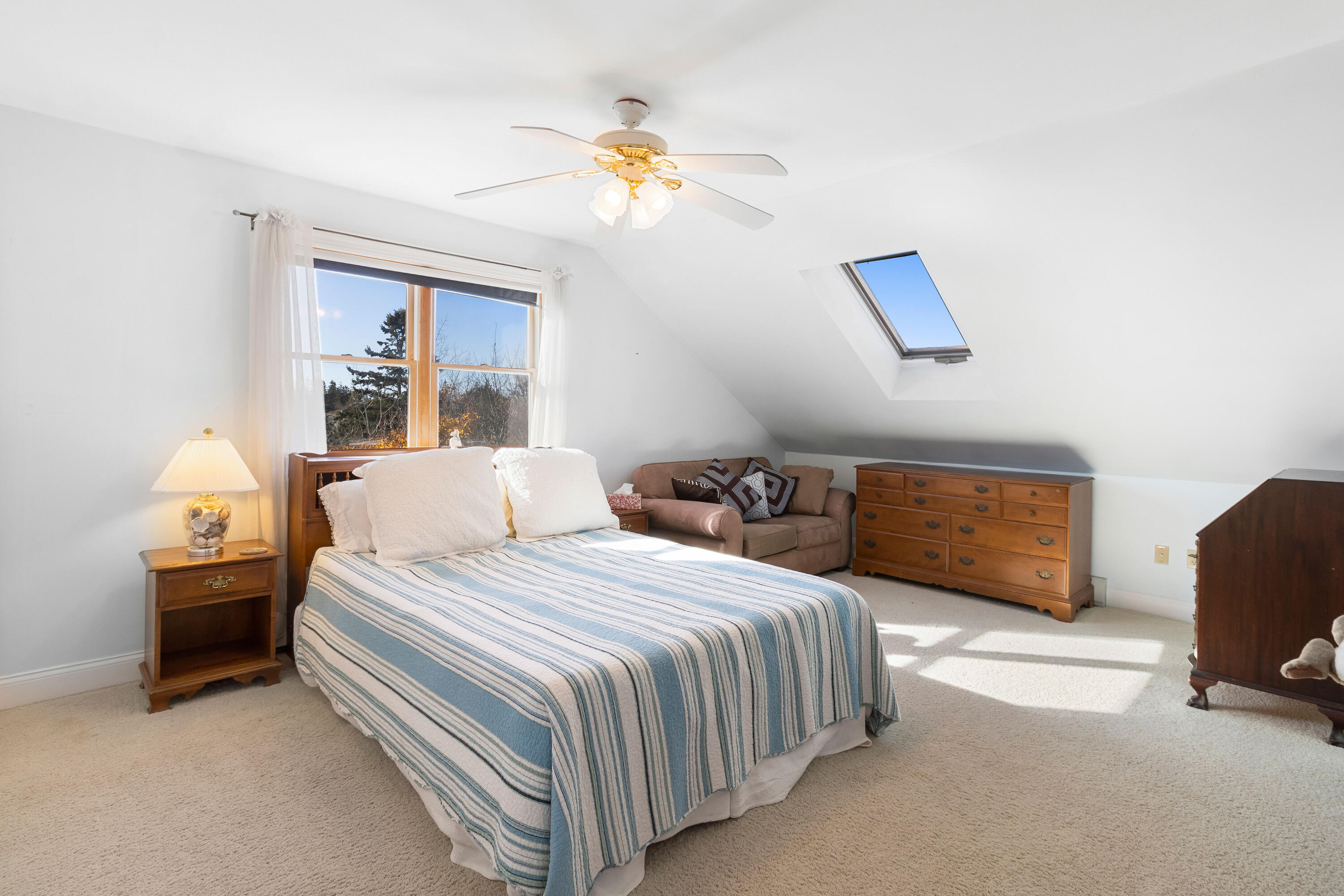 38 W. Main W Main Street, Vinalhaven, ME, 04863