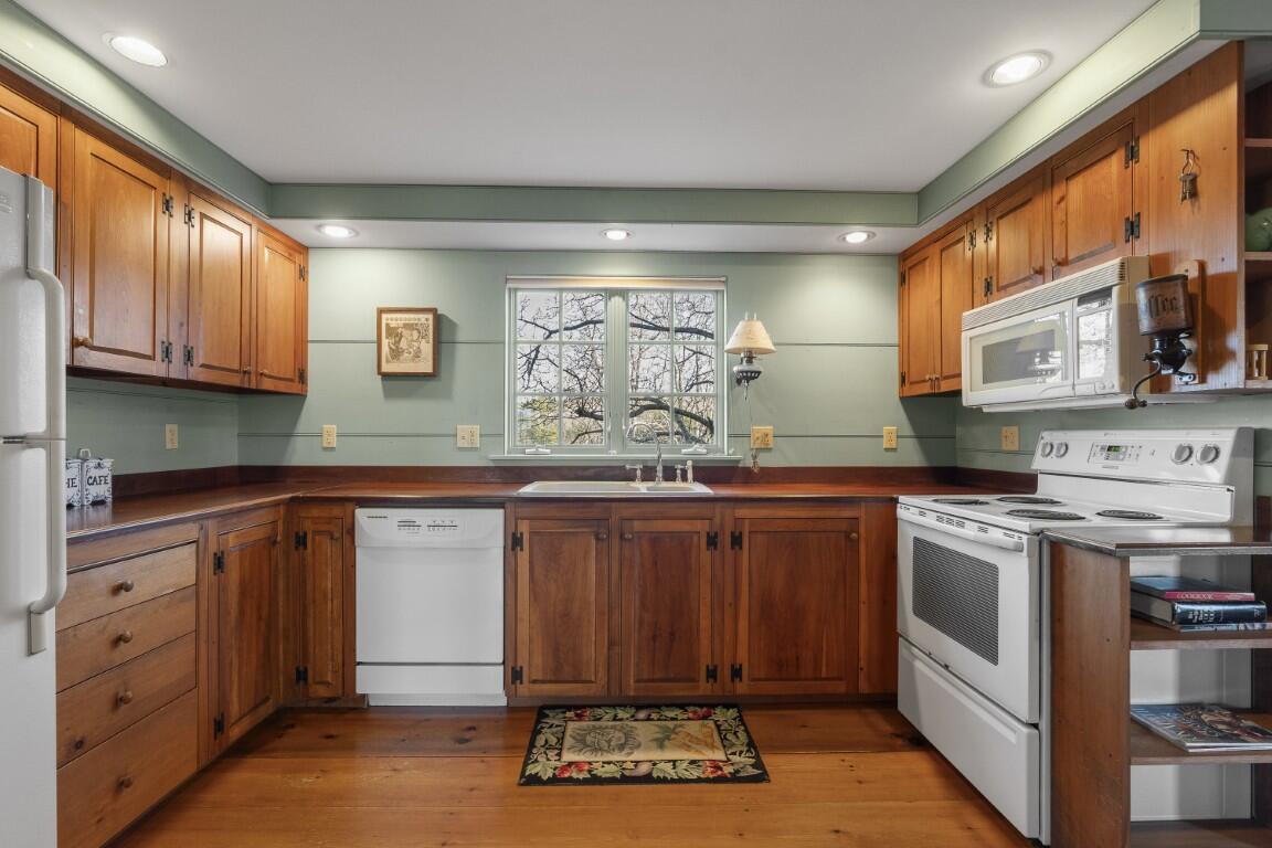 68 Belvedere Road, Nobleboro, ME, 04555