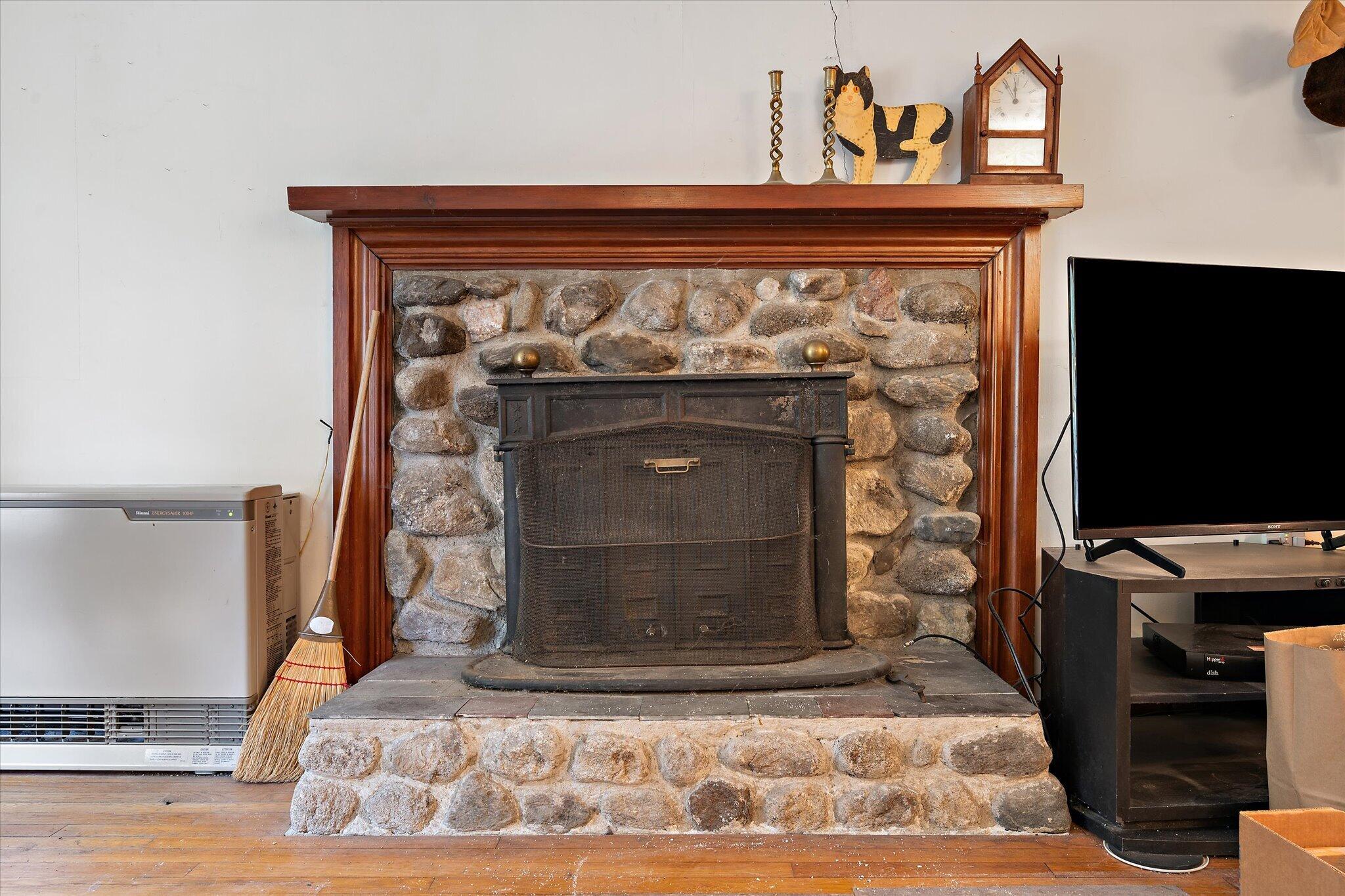 62 Bowden Point Road, Prospect, ME, 04981