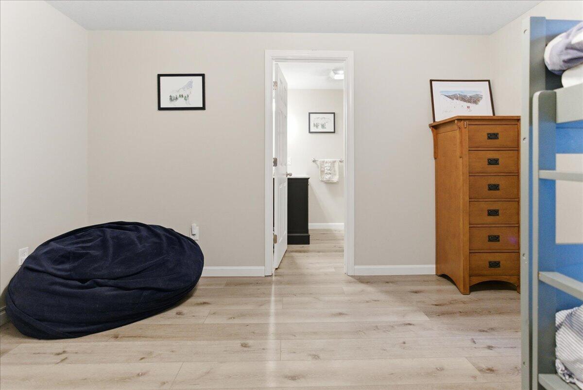 135 Vernon Street UNIT 8B, Bethel, ME, 04217