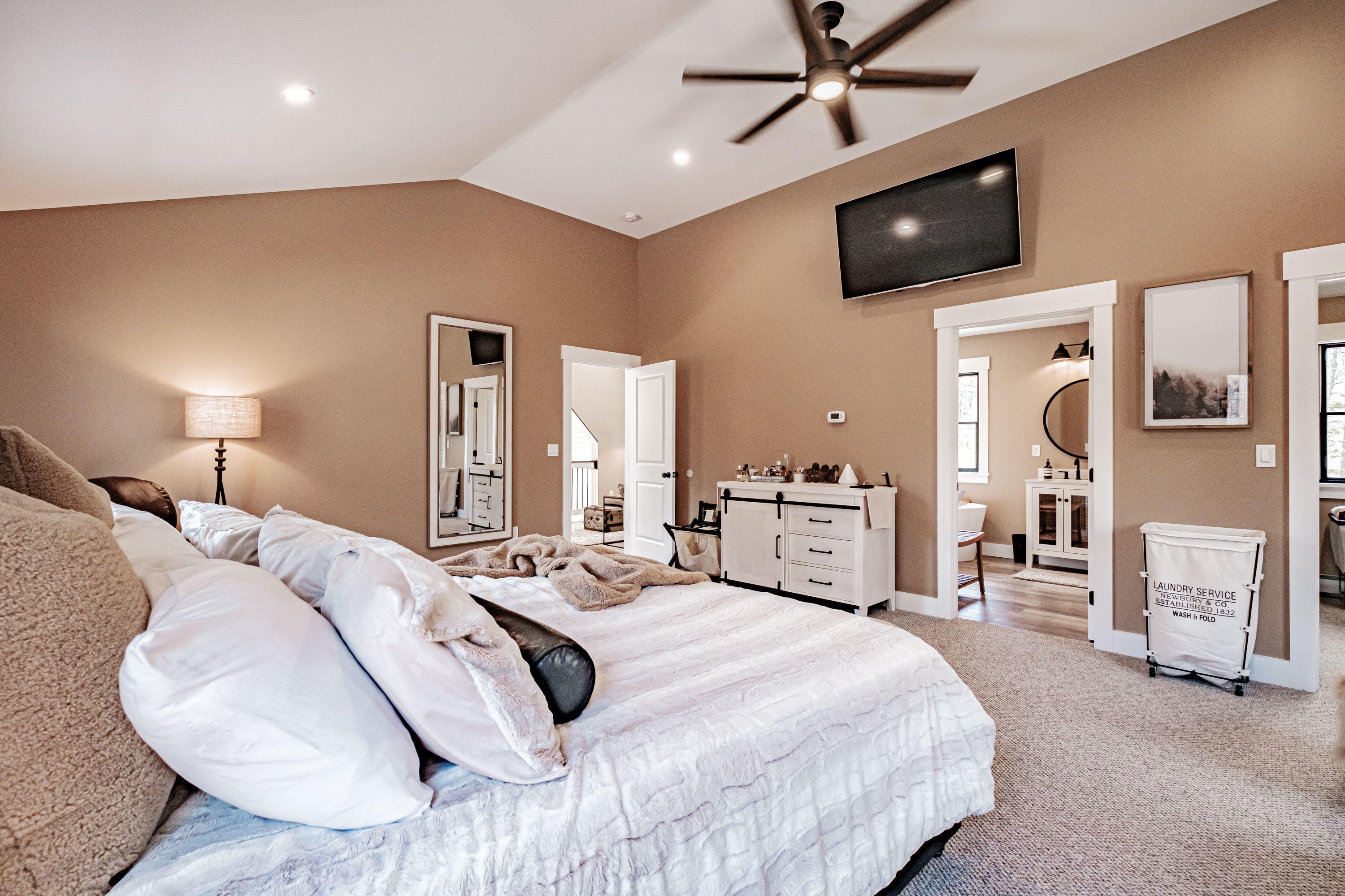 52 Jordan Woods Road, Bethel, ME, 04217-3246
