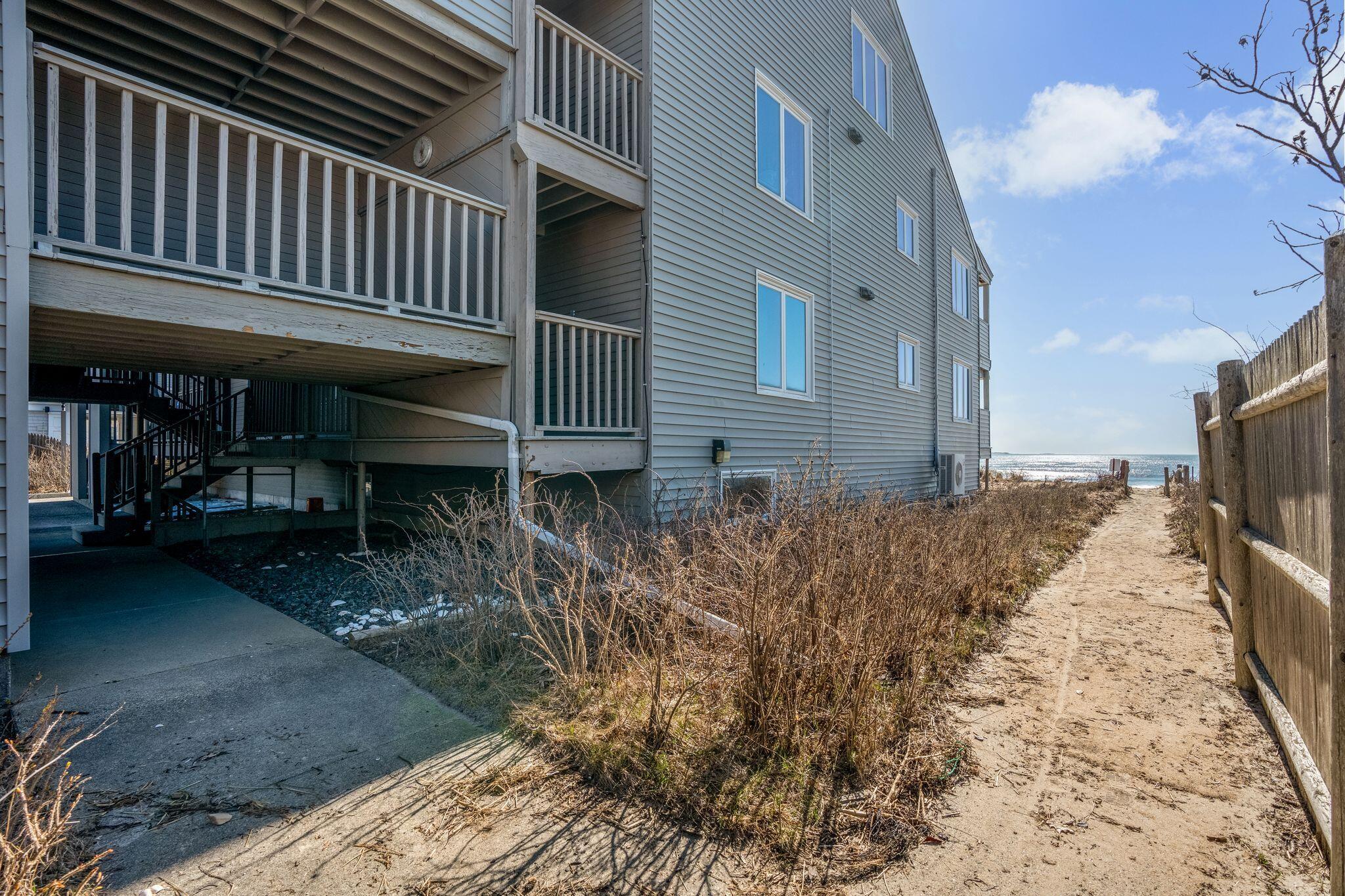 105 E Grand Avenue 7