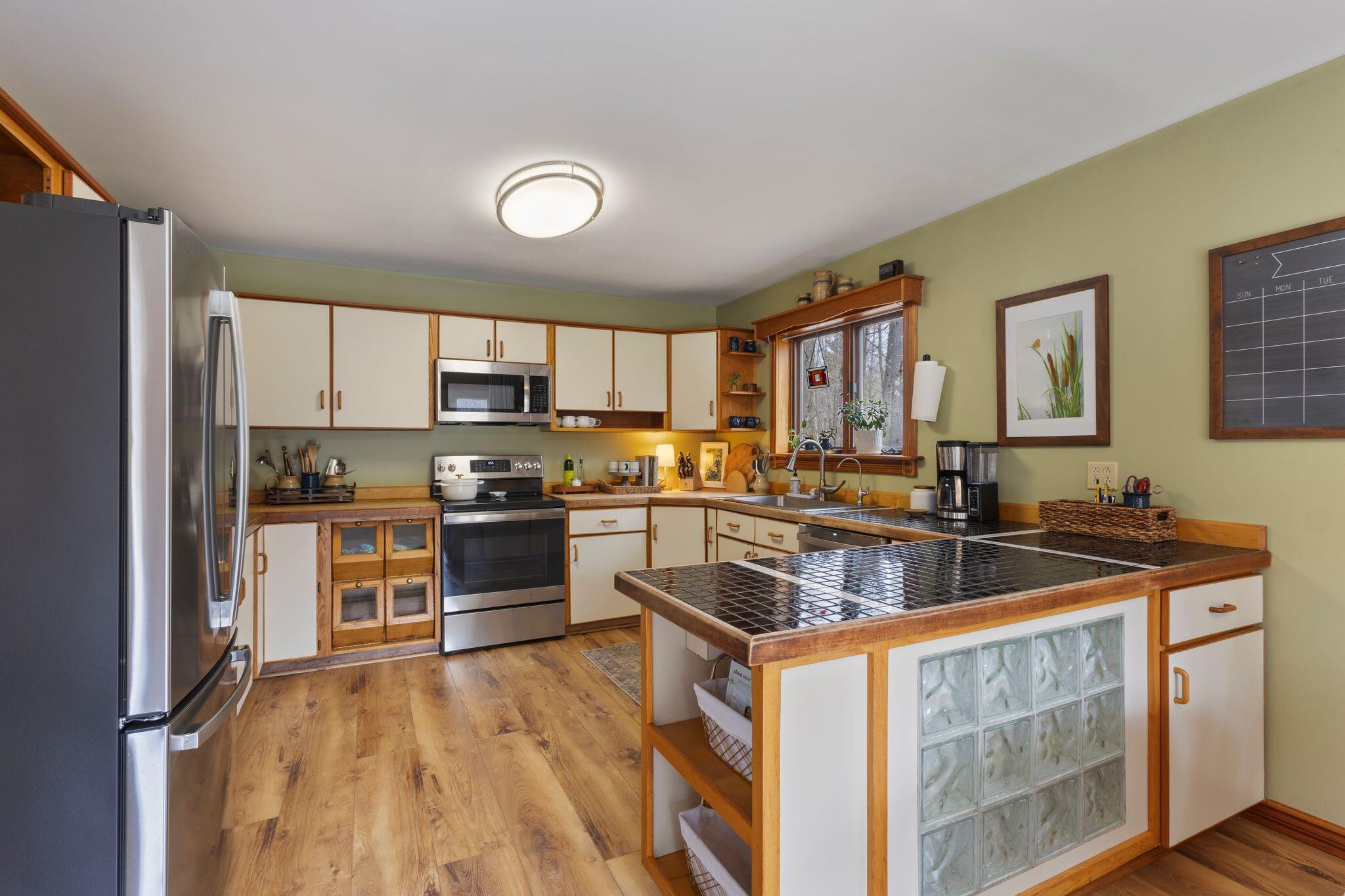 97 Tenny Hill Road, Raymond, ME, 04071