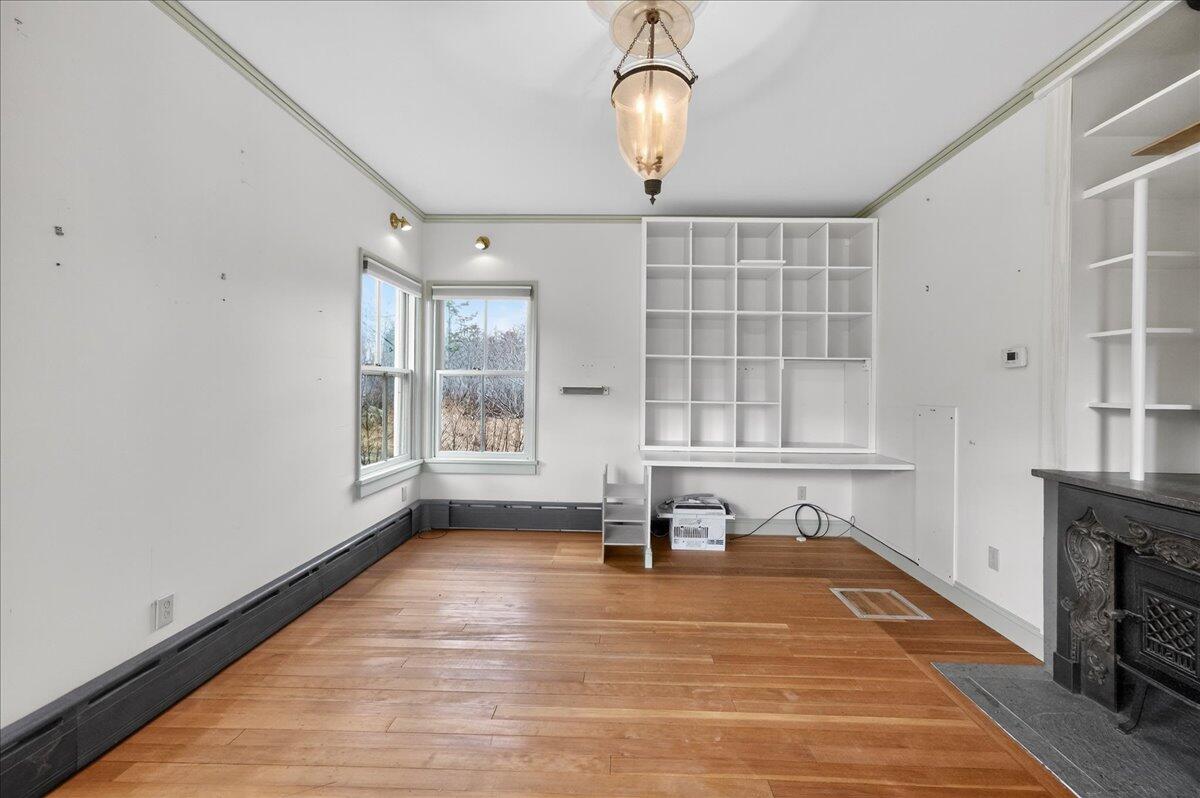 21 La Tour Street, Castine, ME, 04421