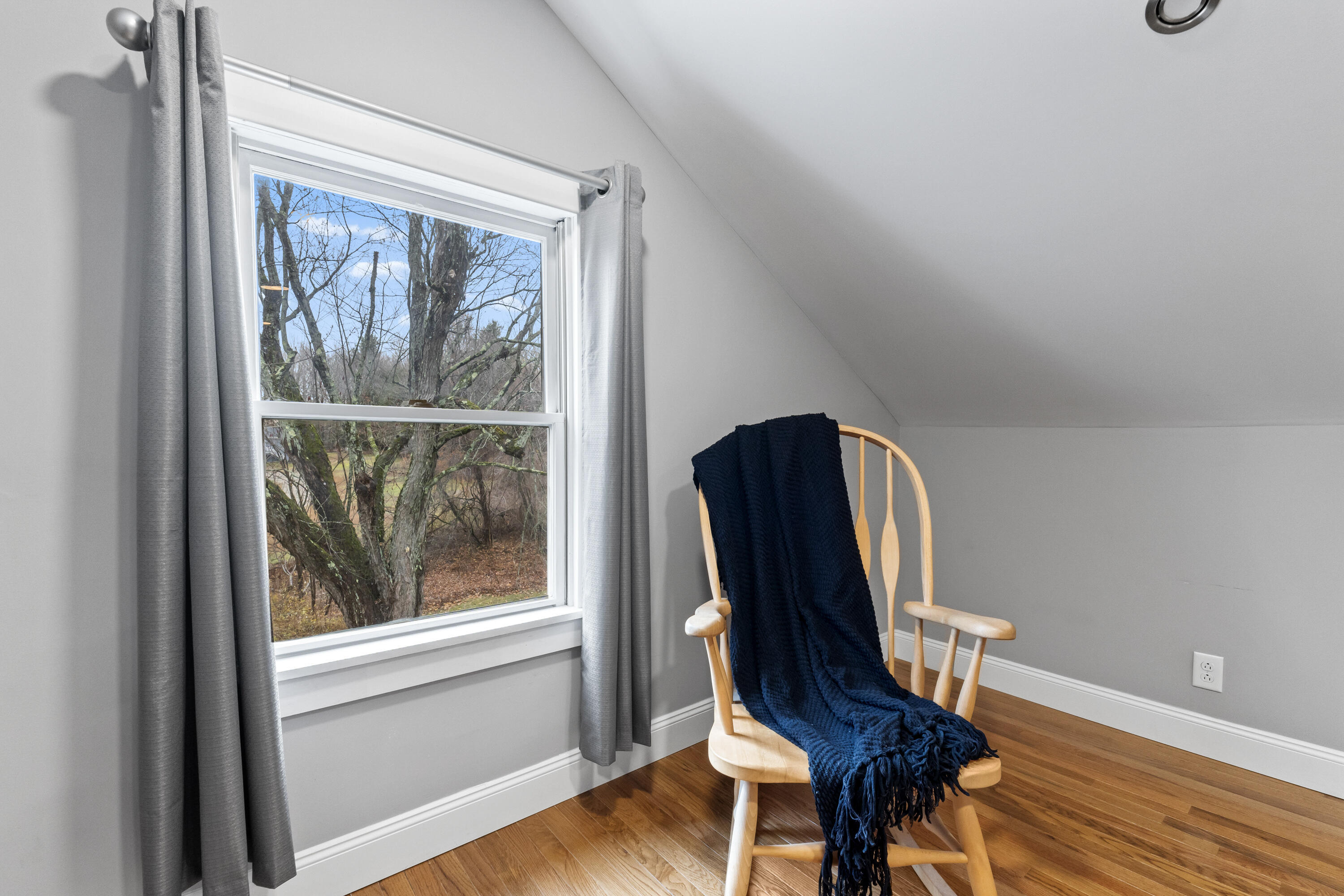 28 Ossipee Trail W