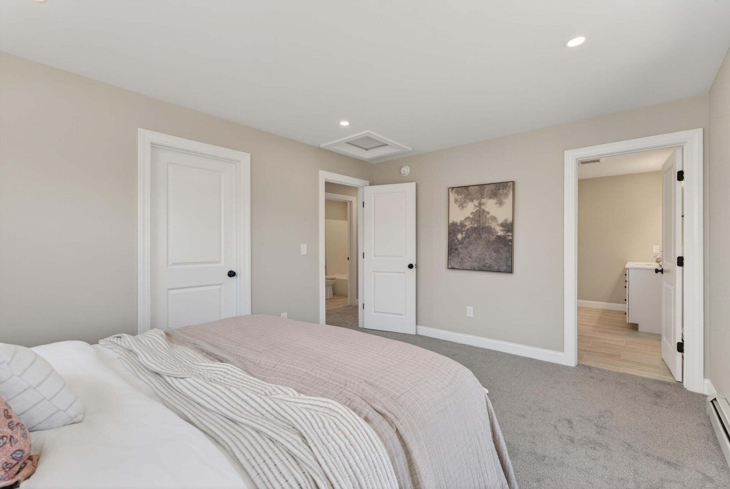 Primary suite