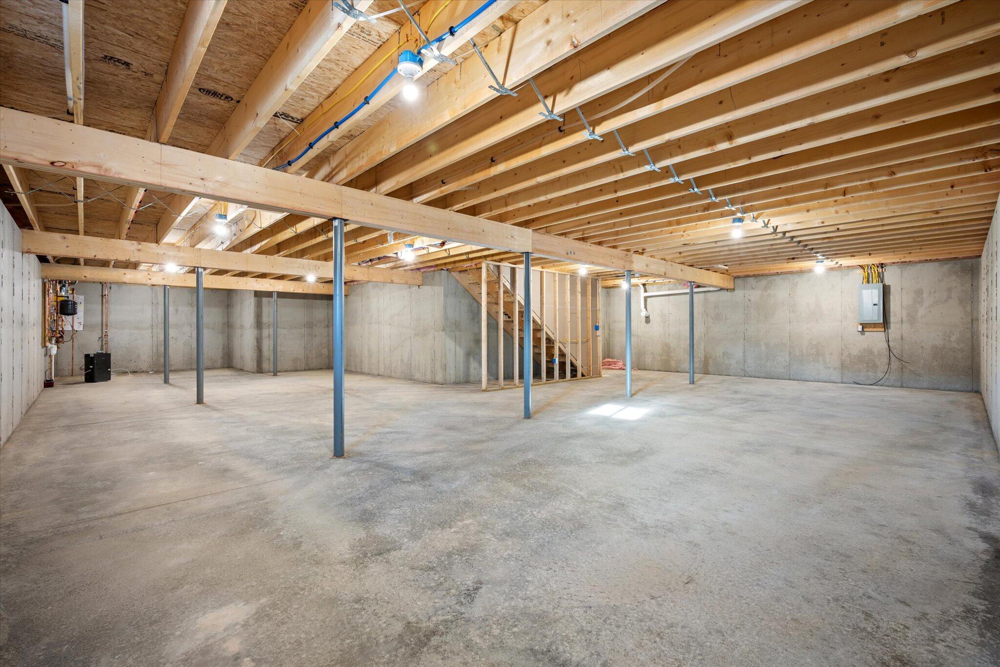 7 Donegal Drive, Veazie, ME, 04401