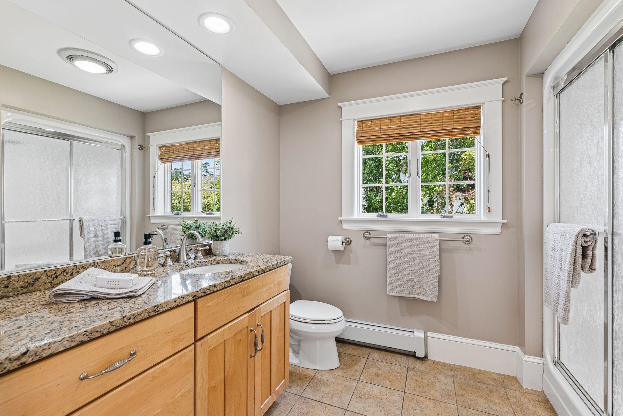43 Pennsylvania Avenue, South Portland, ME 04106 Main floor full bath